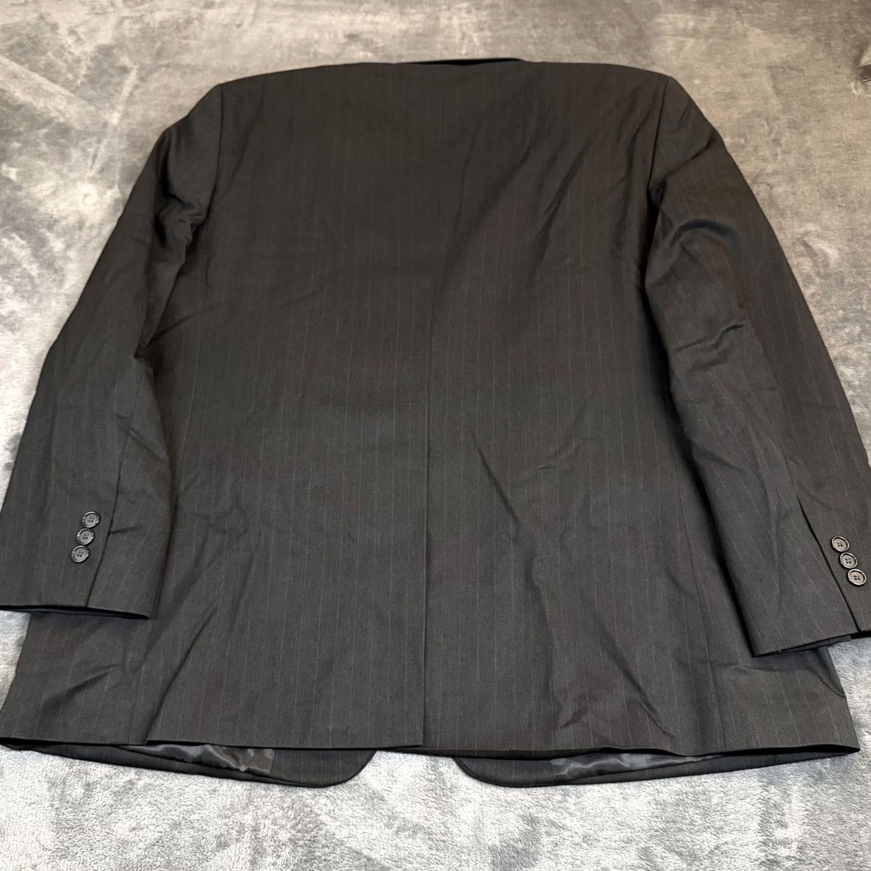 Vintage Petrocelli Blazer Mens 46 Short Charcoal Grey Pinstripe Two Button Blazer Jacket Suit Coat Short Sleeve Two-Button Size US 30 / EU 46 - 5 Thumbnail