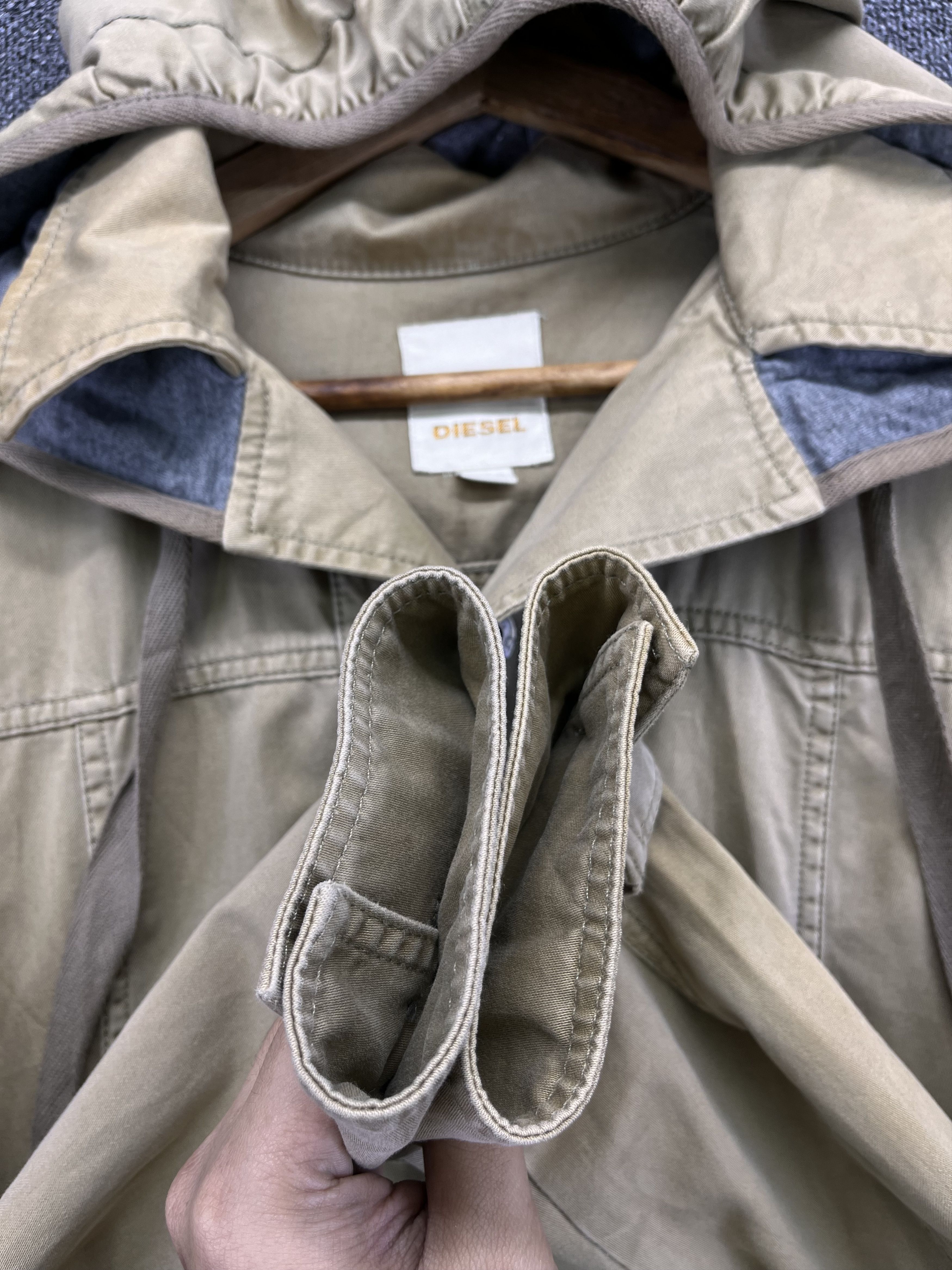 Diesel Vintage Diesel Hoodie Rare Punk Style Long Jacket Size M / US 6-8 / IT 42-44 - 15 Thumbnail