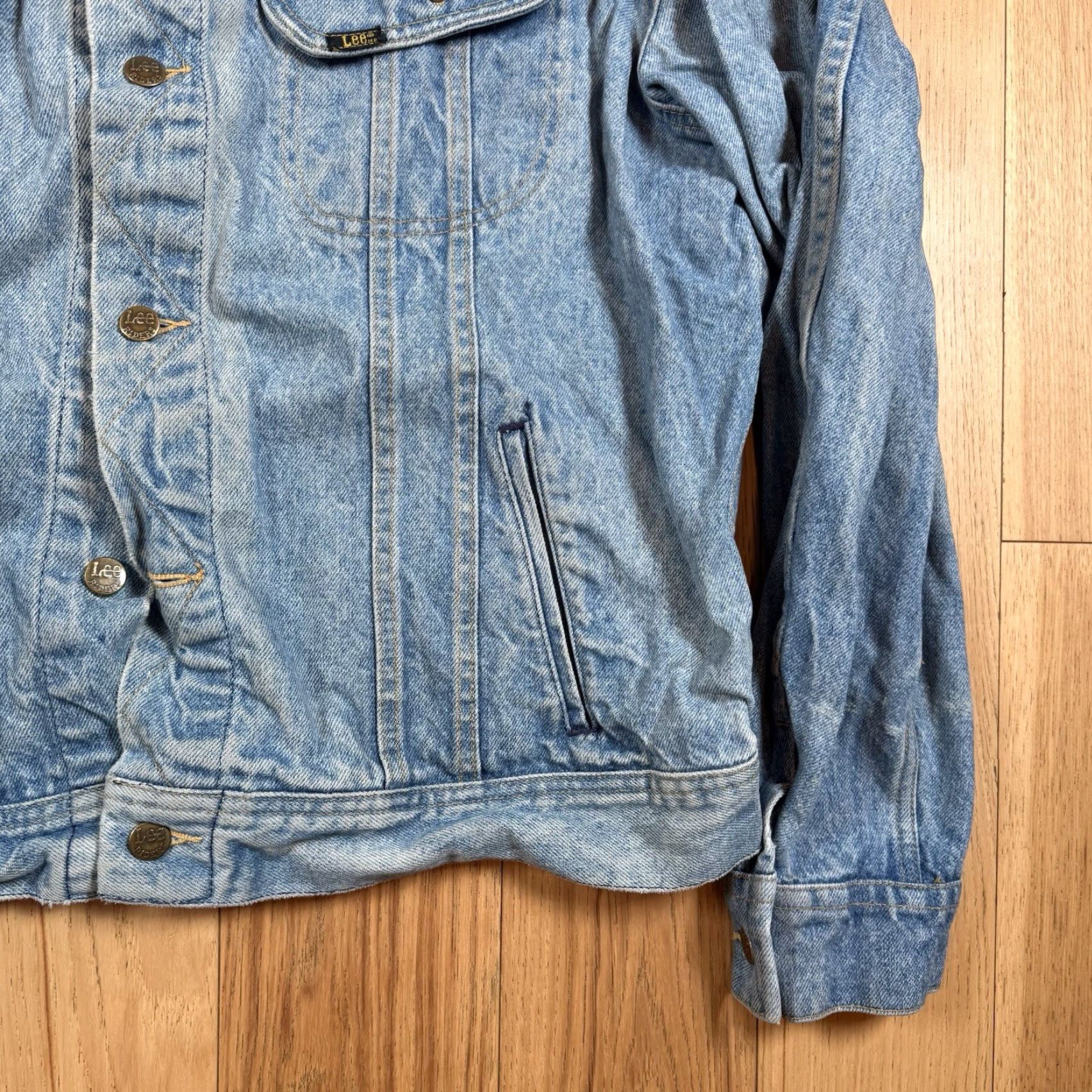 Lee VINTAGE Lee Rider Denim Jacket Mens 48L Blue Biker Trucker Light Jacket Denim Blue Mens 48L Biker Lee Rider VTG Size US M / EU 48-50 / 2 - 4 Thumbnail
