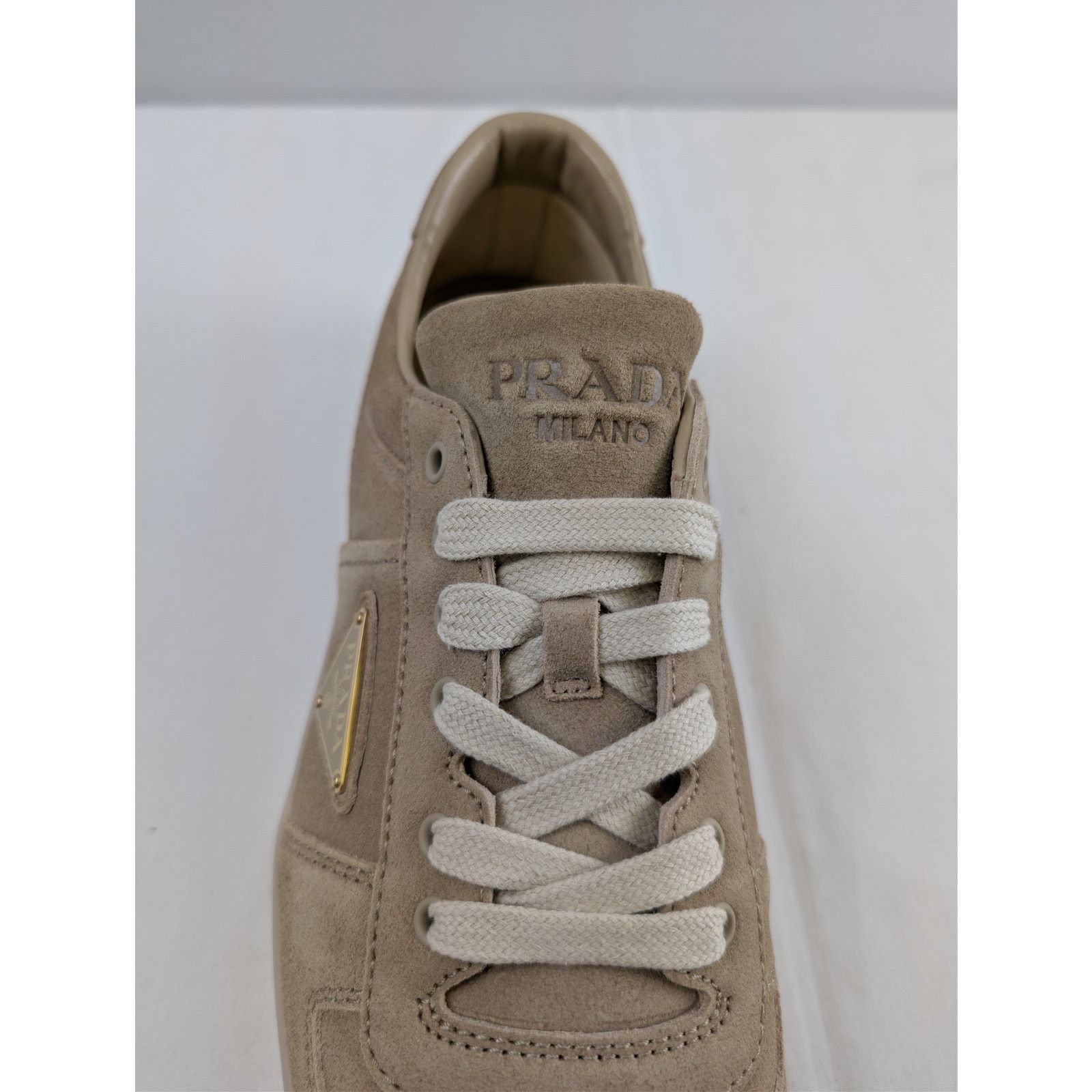Prada o1rshd1 Downtown Delavé Suede Trainers Sneakers in ecru Size US 10 / EU 43 - 16 Thumbnail