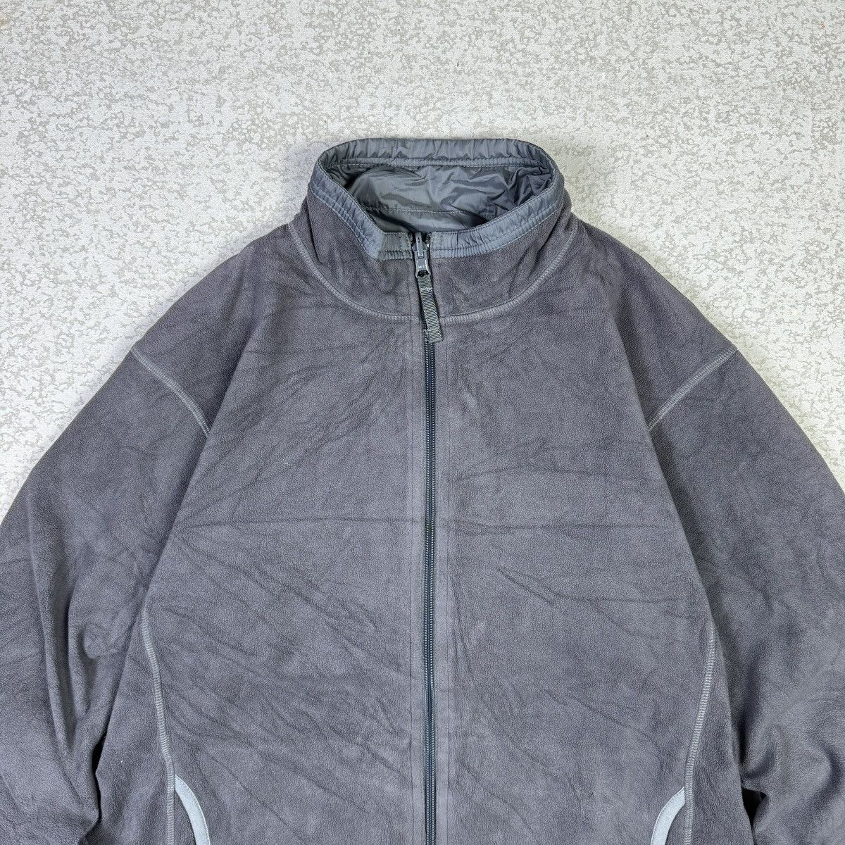 Japanese Brand × Uniqlo 💥Uniqlo Reversible Grey Fleece Light Jacket Size US M / EU 48-50 / 2 - 4 Thumbnail