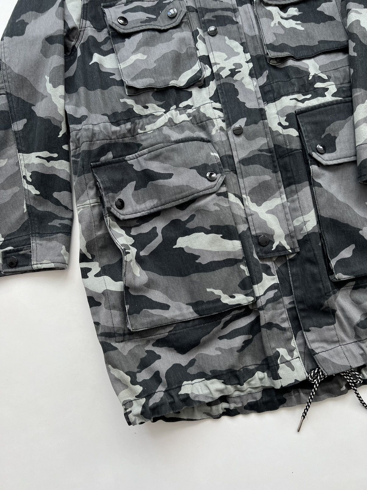 Armani × Armani Exchange × Emporio Armani Armani Exchange F/W18 Arctic Camo Military Multipocket Parka Size US M / EU 48-50 / 2 - 9 Thumbnail