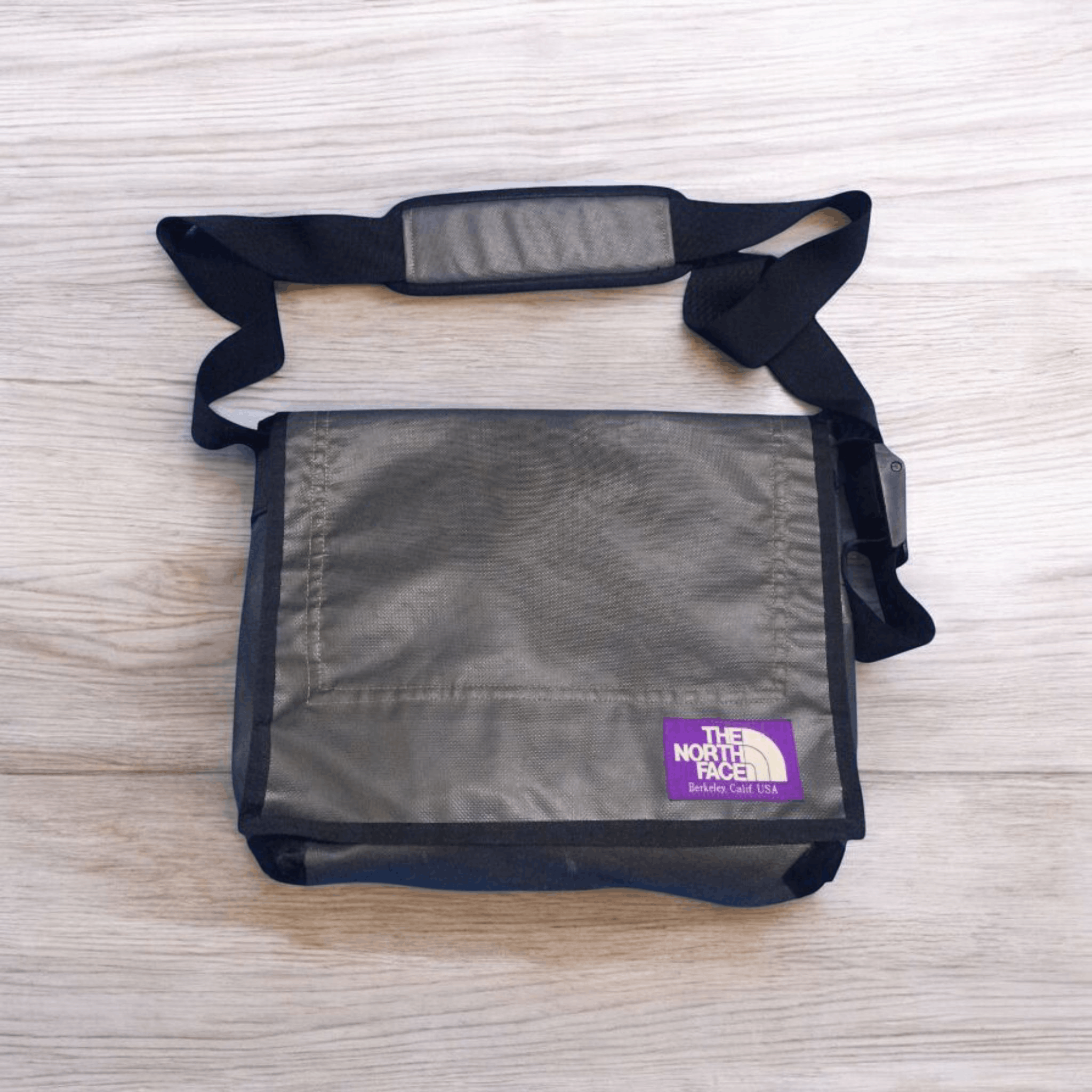 The North Face Tnf Berkeley Purple Label Messenger Sling Bag in Grey, Men's