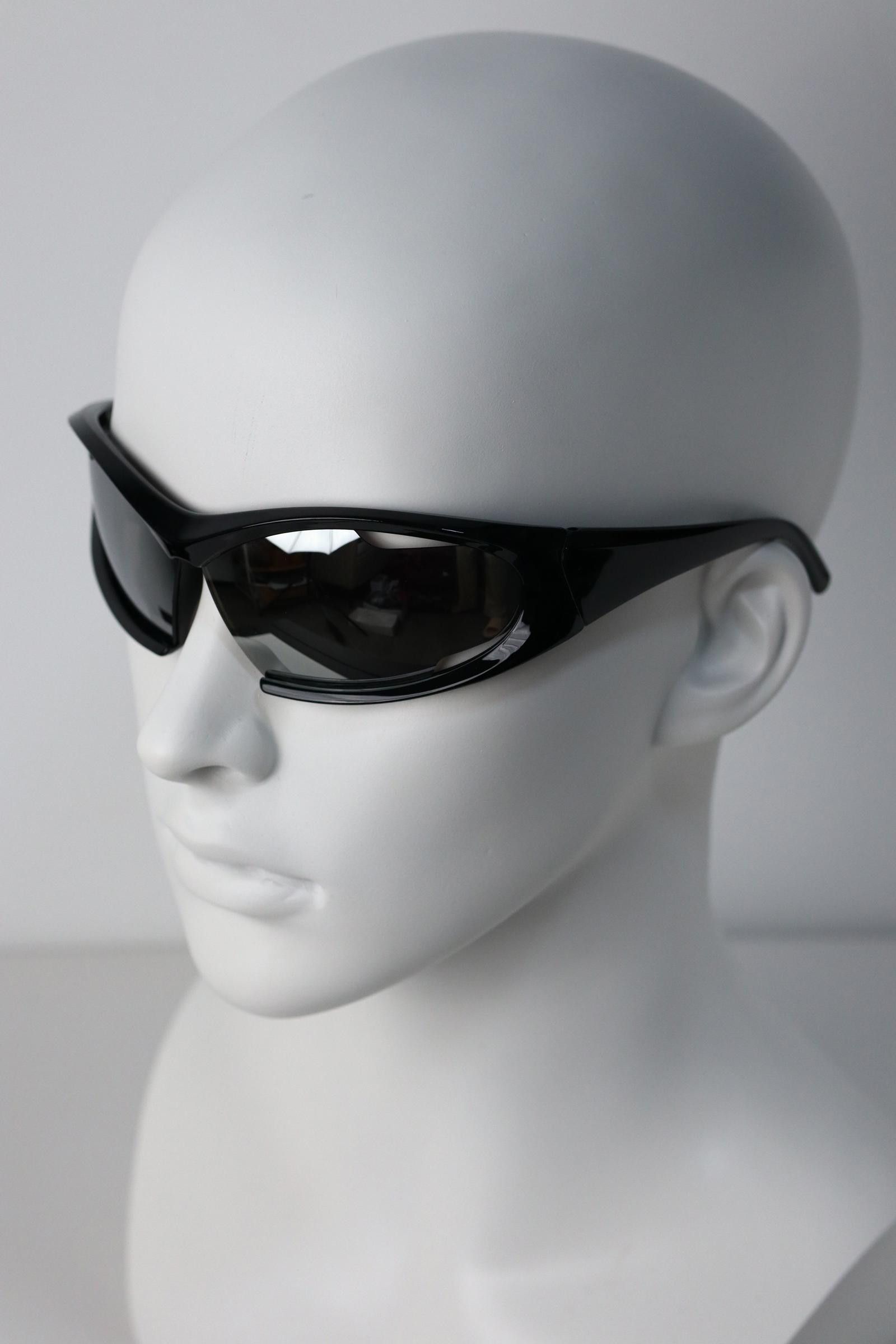 Other Y2k Avant Garde Futuristic Black Sunglasses Unisex OS Size ONE SIZE - 3 Thumbnail