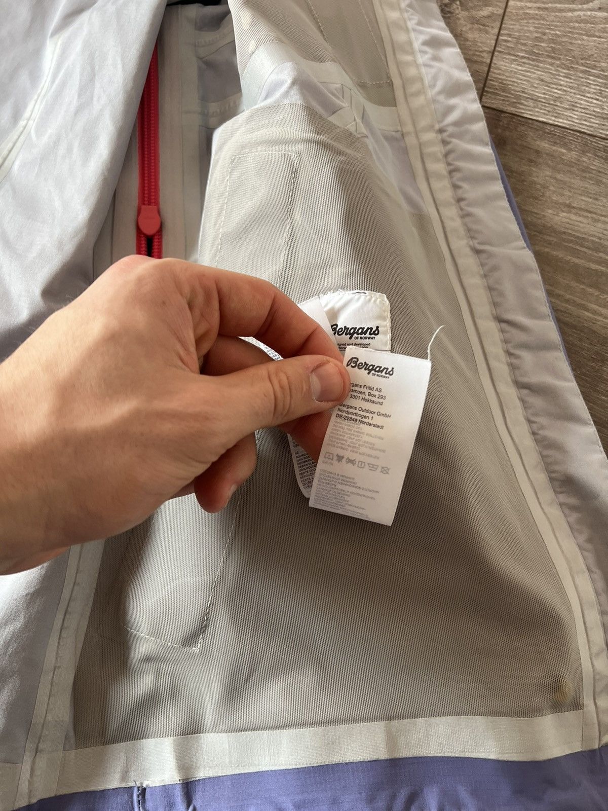 Bergans of Norway × Designer ‼️Bergans Pro Lim Series Cecilie Dermizax System Ski Jacket‼️ Size L / US 10 / IT 46 - 23 Thumbnail