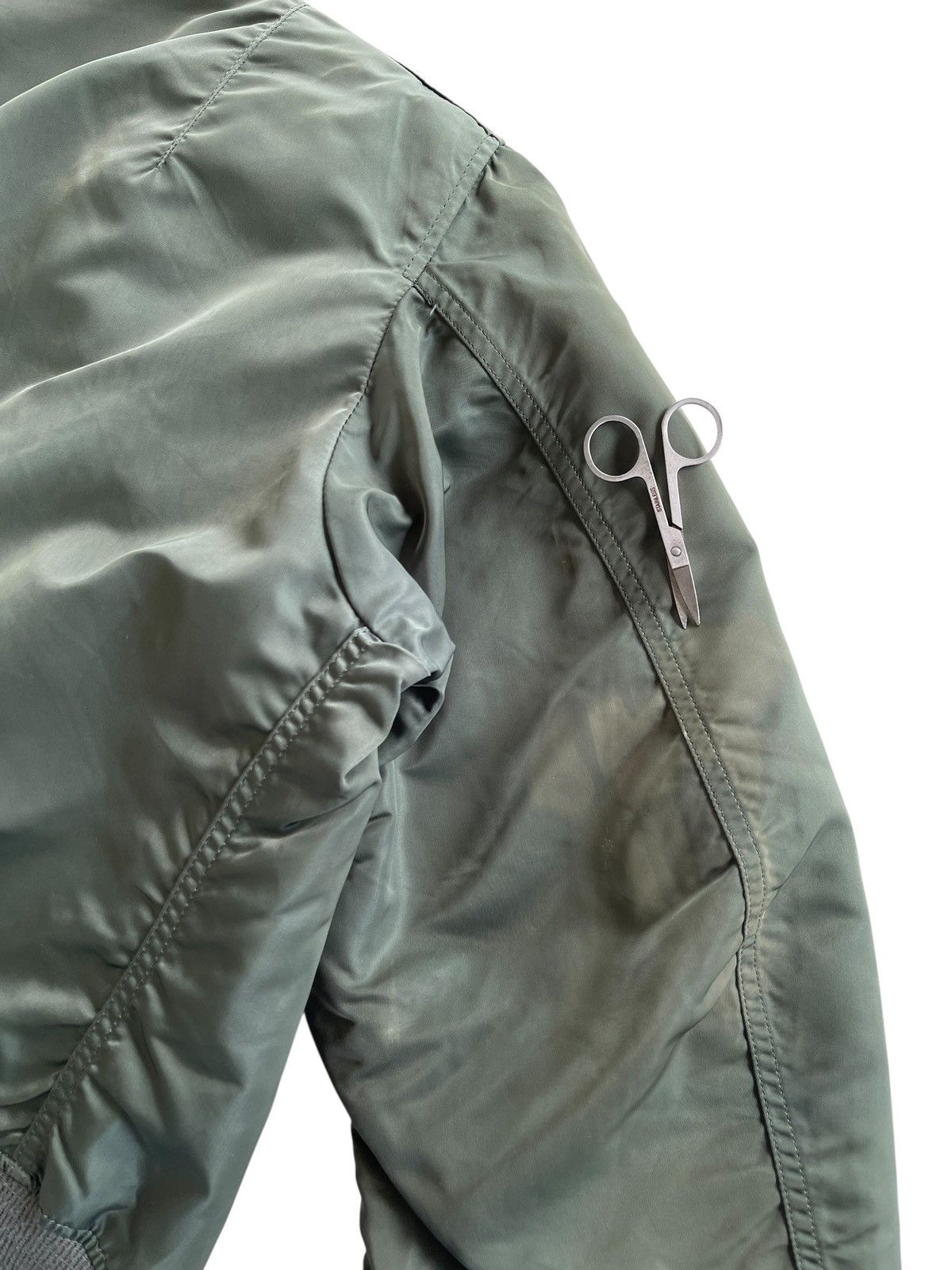 Alpha Industries Vintage Alpha Industries MA-1 Bomber Jacket Size US M / EU 48-50 / 2 - 14 Thumbnail