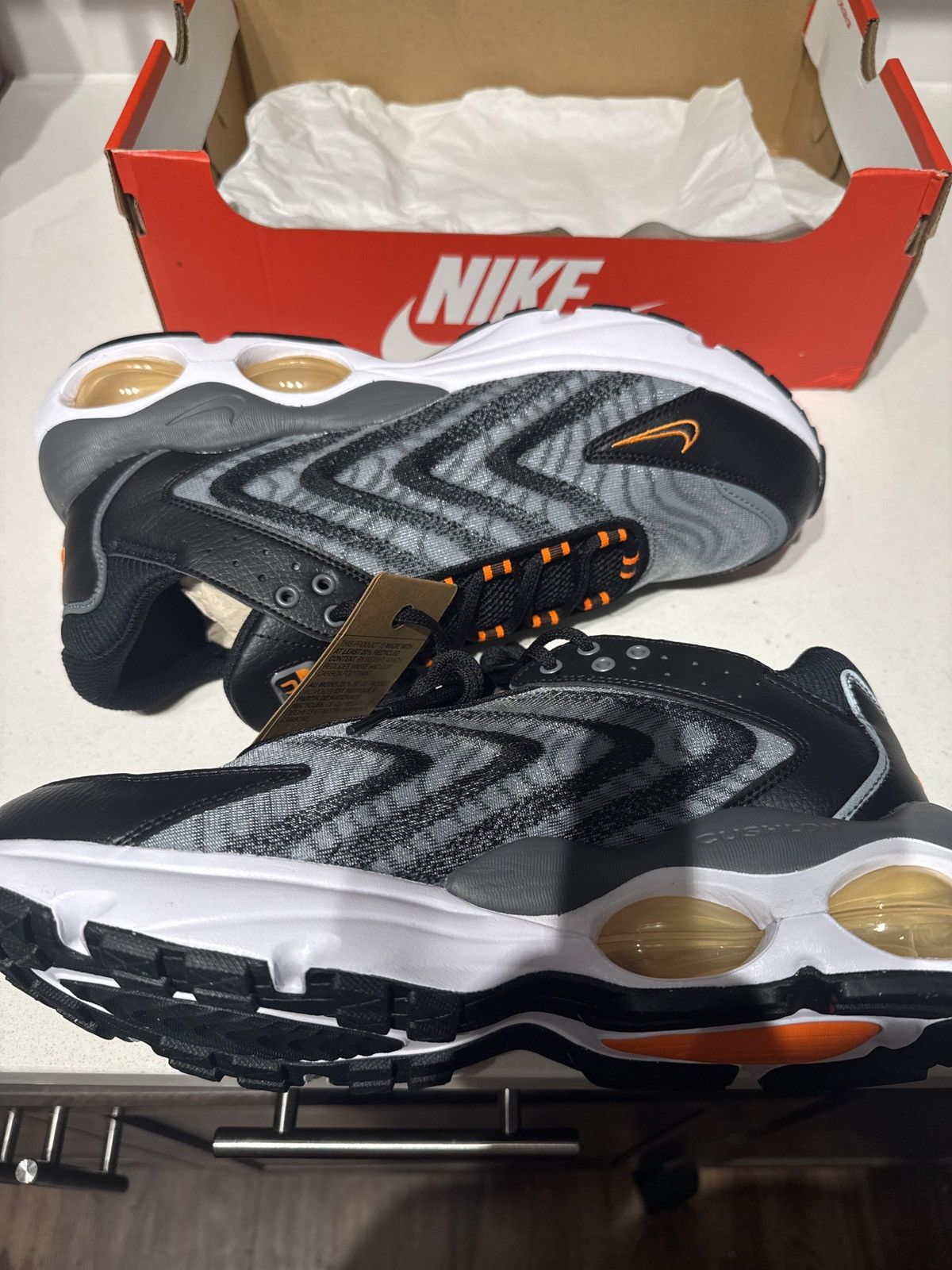 Nike Nike Air Max TW NN Size US 11 / EU 44 - 3 Thumbnail