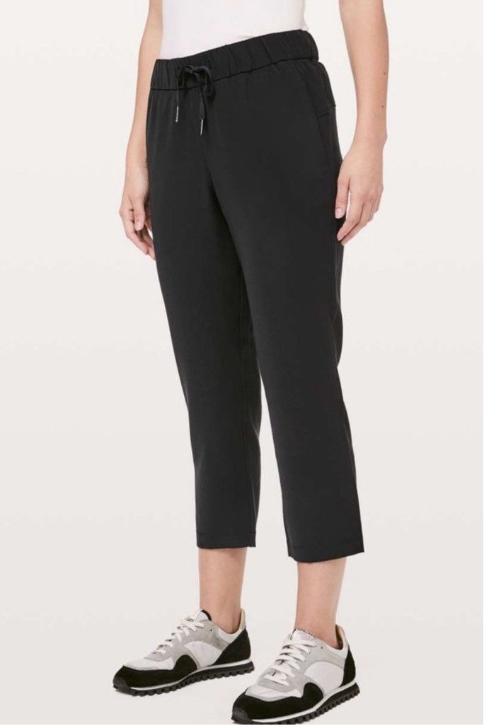 Lululemon LULULEMON ON THE FLY CROPPED PANT 23”BLACK COLOR SIZE 2 Size 26" / US 2 / IT 38 - 4 Thumbnail