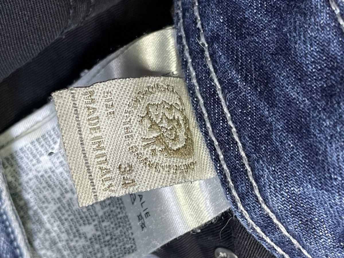 Diesel Diesel Y2K Distressed Denim Jeans 00’s Fabric Fade RARE Size US 34 / EU 50 - 11 Thumbnail