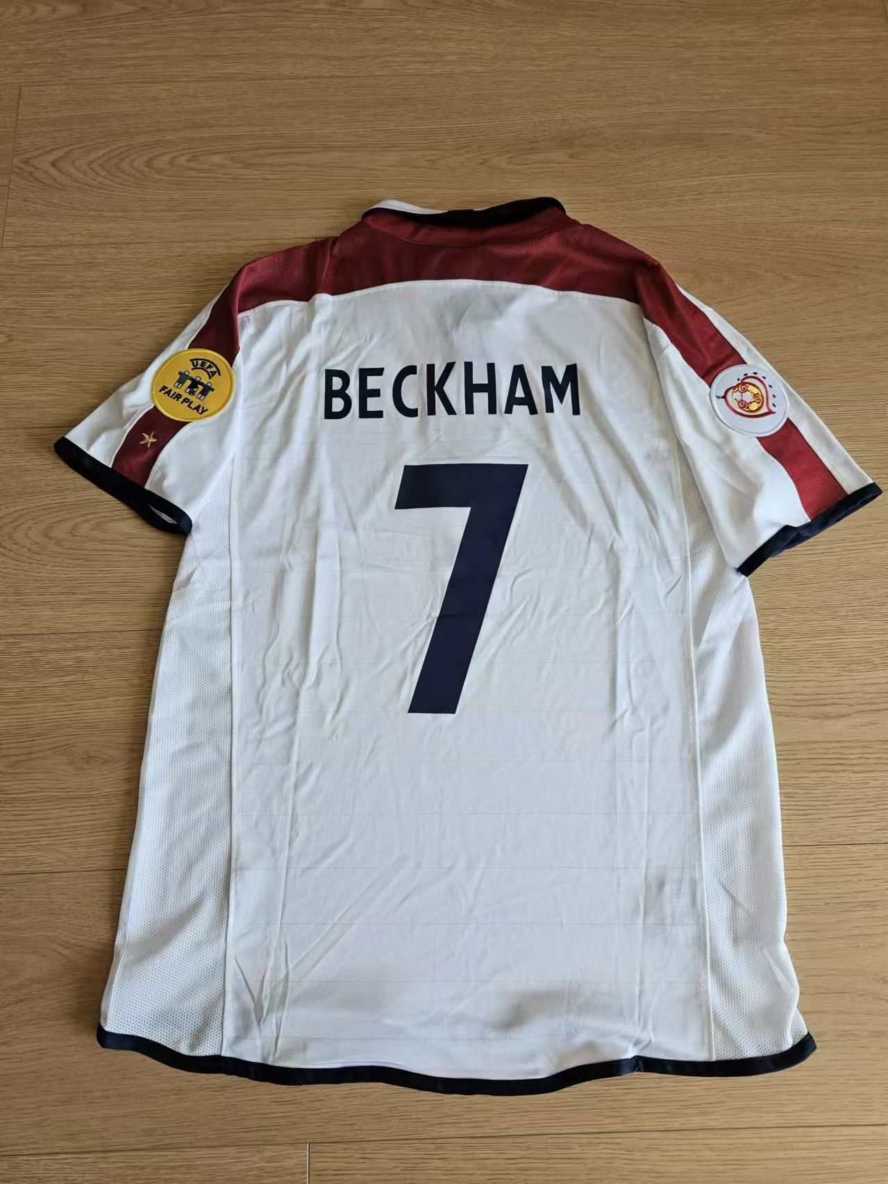 David Beckham St. George's Day 2001-2003 England National Team jersey. Size XL, offers