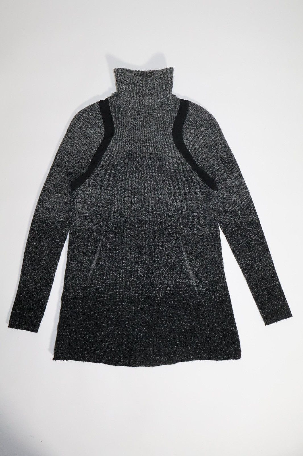 Undercover Undercover AW09 Runway Knit Mini Dress Size XS / US 0-2 / IT 36-38 - 2 Thumbnail