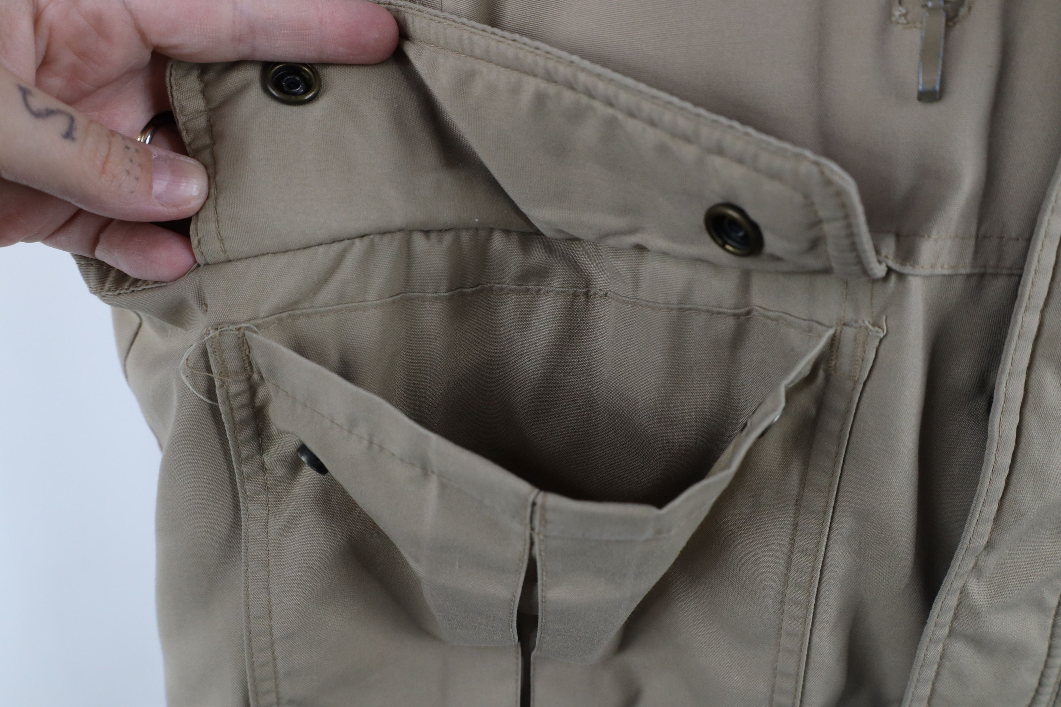 Vintage Vintage 70s Streetwear Lined Full Zip Puffer Vest Jacket Size US XL / EU 56 / 4 - 4 Thumbnail