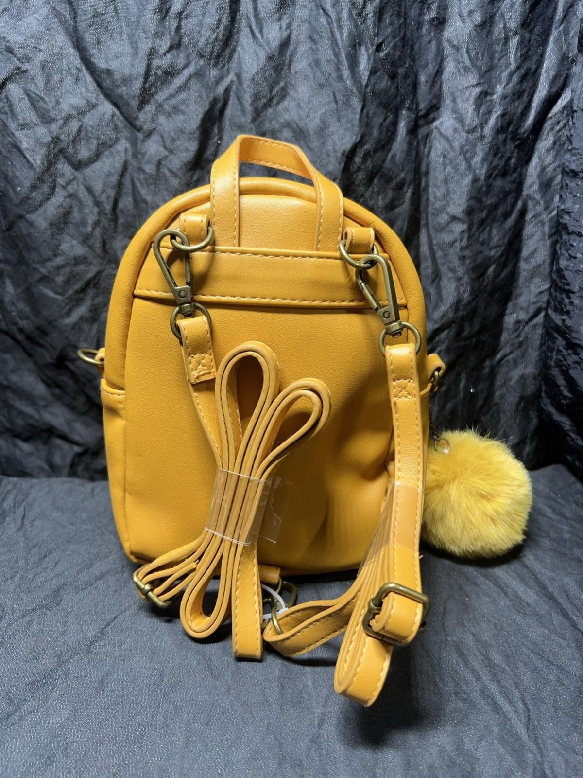 Other Harry Potter Hufflepuff Crest Mini Backpack NEW Universal Size ONE SIZE - 4 Thumbnail