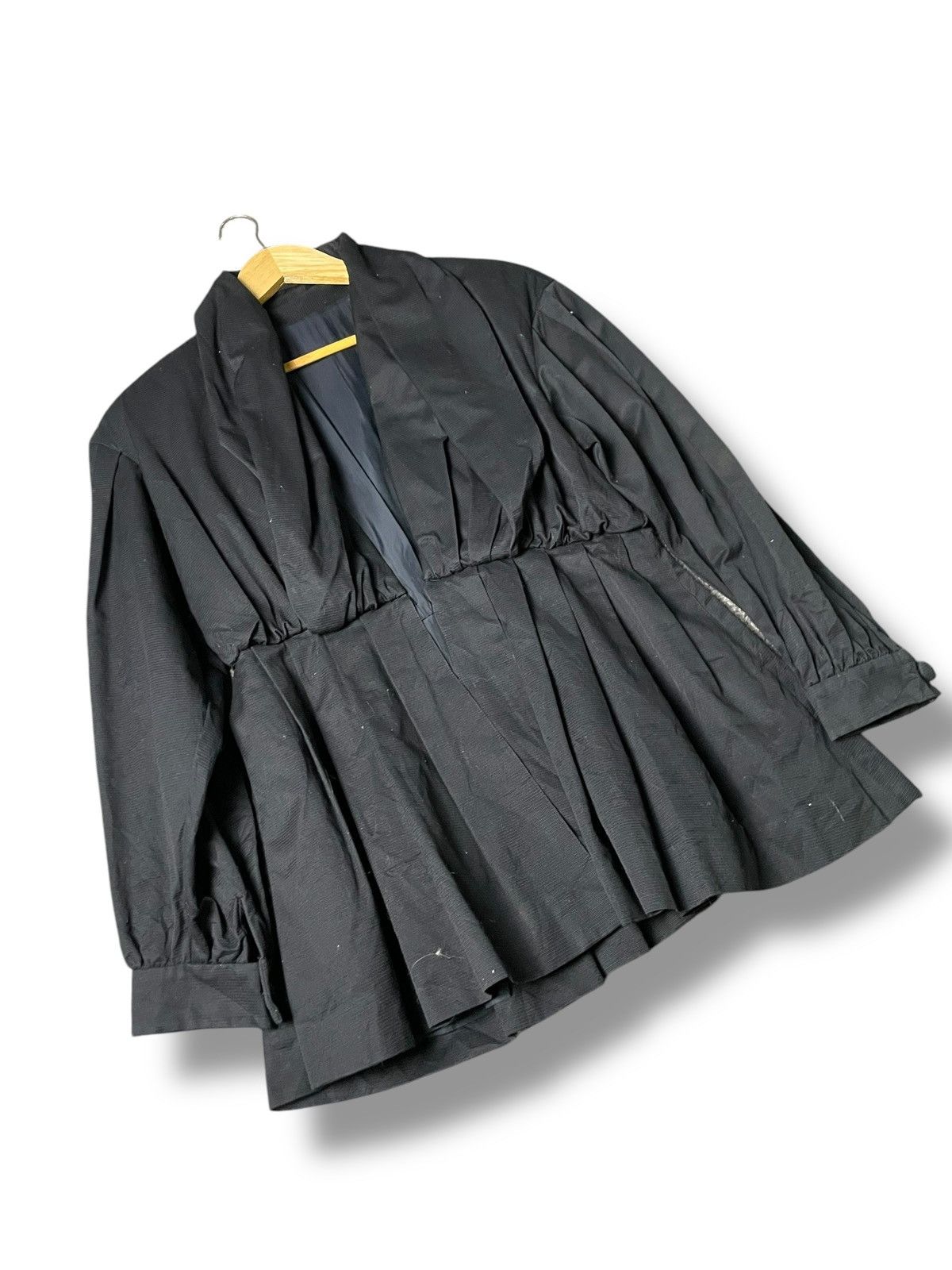 Japanese Brand EPRISE Brand Pleated Down Puff Shirt (61) Size XXS / US 00 / IT 34 - 4 Thumbnail