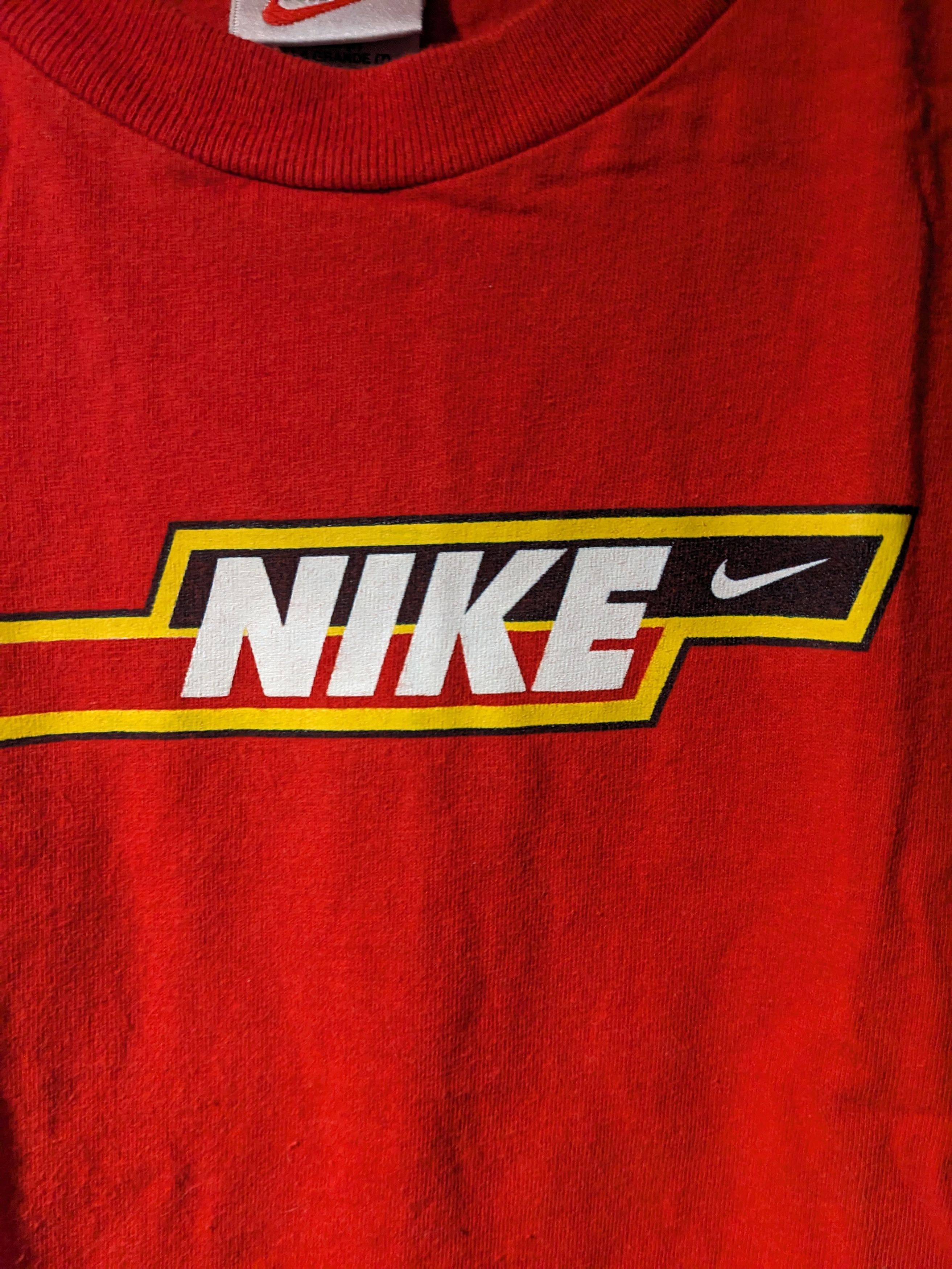 Nike × Vintage Vintage 90s Nike Spell Out Red Youth Large T-shirt Size US L / EU 52-54 / 3 - 2 Thumbnail