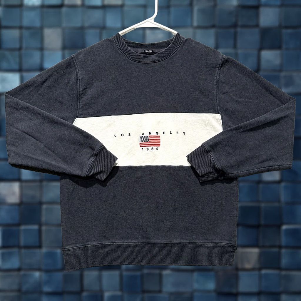 Brandy Melville Brandy Melville Sweatshirt Crewneck Navy USA Flag John Galt Los Angeles 1984 O/S Womens Size ONE SIZE - 1 Thumbnail