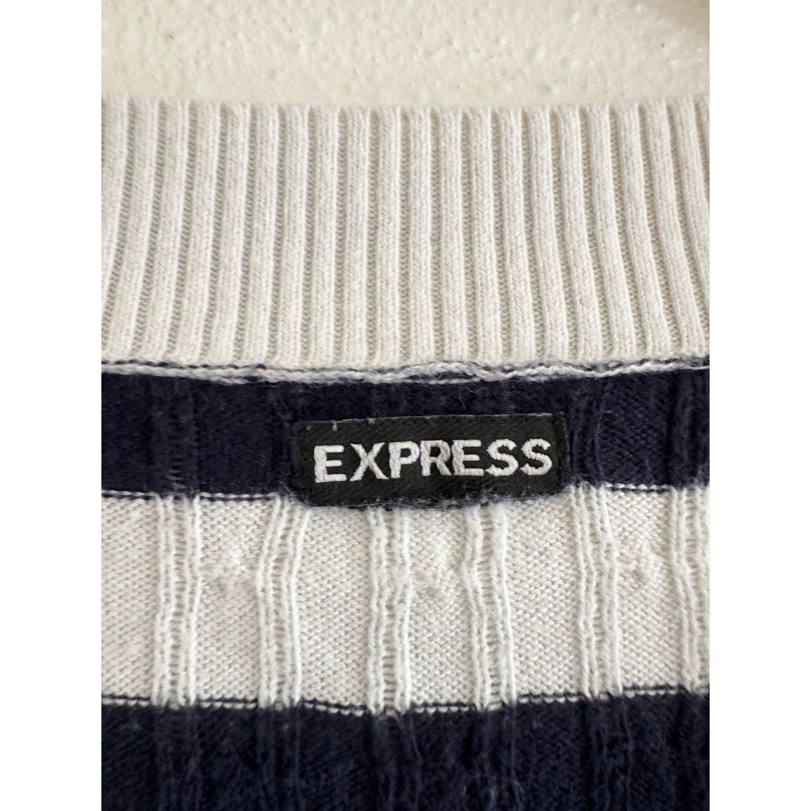 Express Y2K Navy & White Stripe V-Neck Sweater Size M / US 6-8 / IT 42-44 - 5 Thumbnail