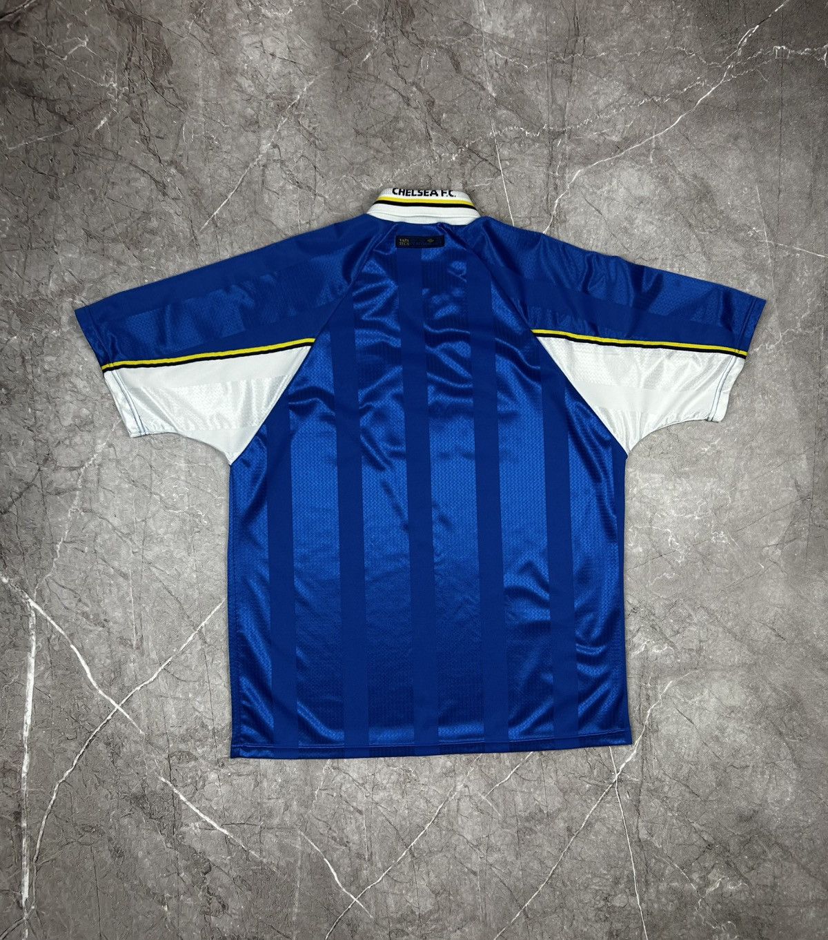 Umbro Chelsea Umbro 1997 1999 jersey vintage soccer retro home Size US XL / EU 56 / 4 - 2 Thumbnail