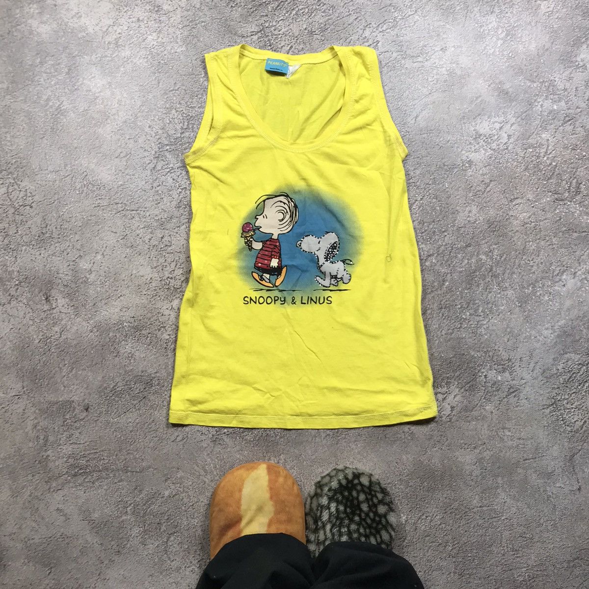 Vintage Vintage 90s Snoopy Linus Cartoon Graphic Tank Top Y2K Slim S Size S / US 4 / IT 40 - 1 Thumbnail