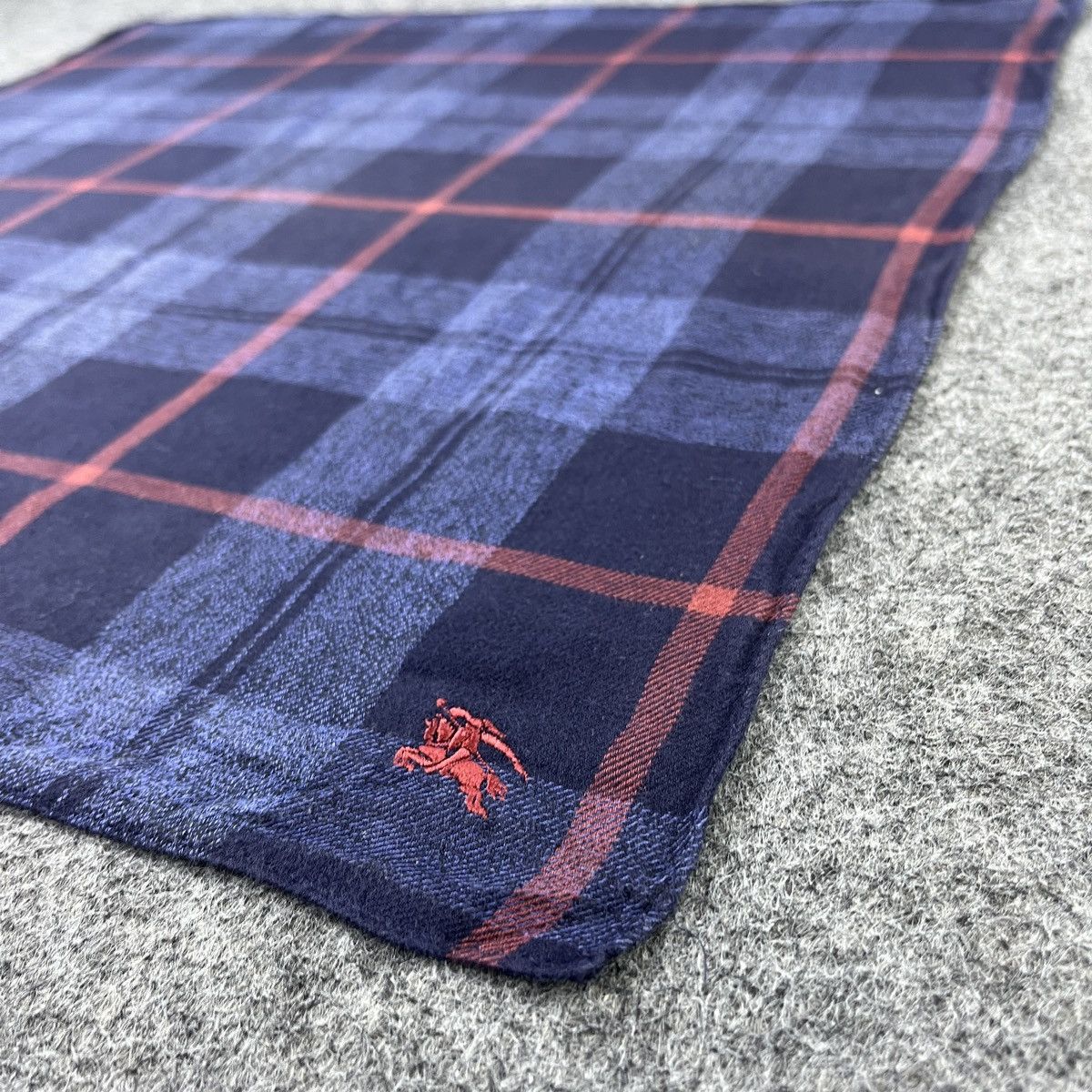 Burberry Vintage Burberrys Handkerchief / Bandana / Neckerchief B674 Size ONE SIZE - 4 Thumbnail