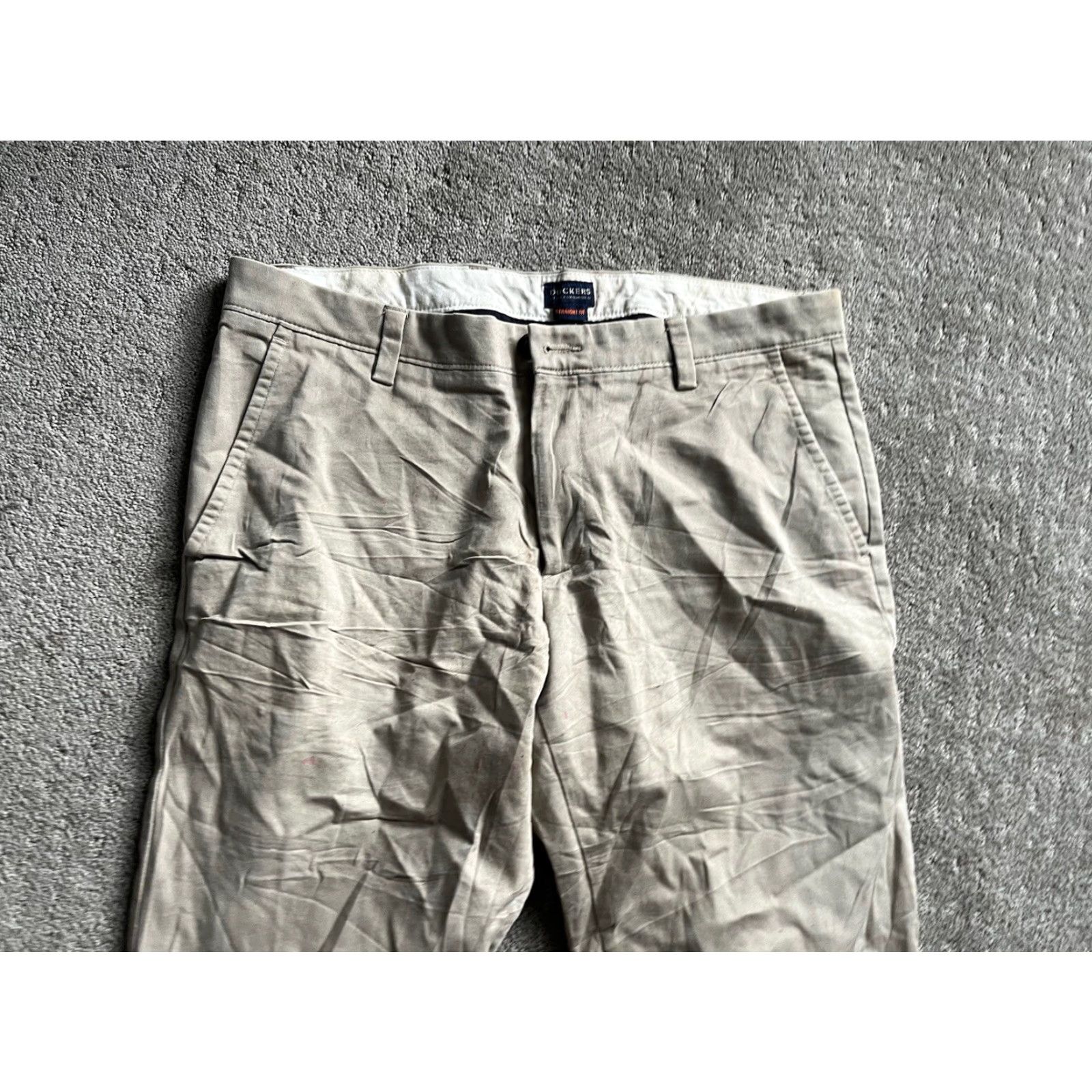 Dockers DOCKERS Pants Flat Front Straight Fit Mens 34x34 Beige Solid Casual Workwear Popular 34 Mens Beige Dockers D2 Straight Front Pant Size US 34 / EU 50 - 2 Thumbnail