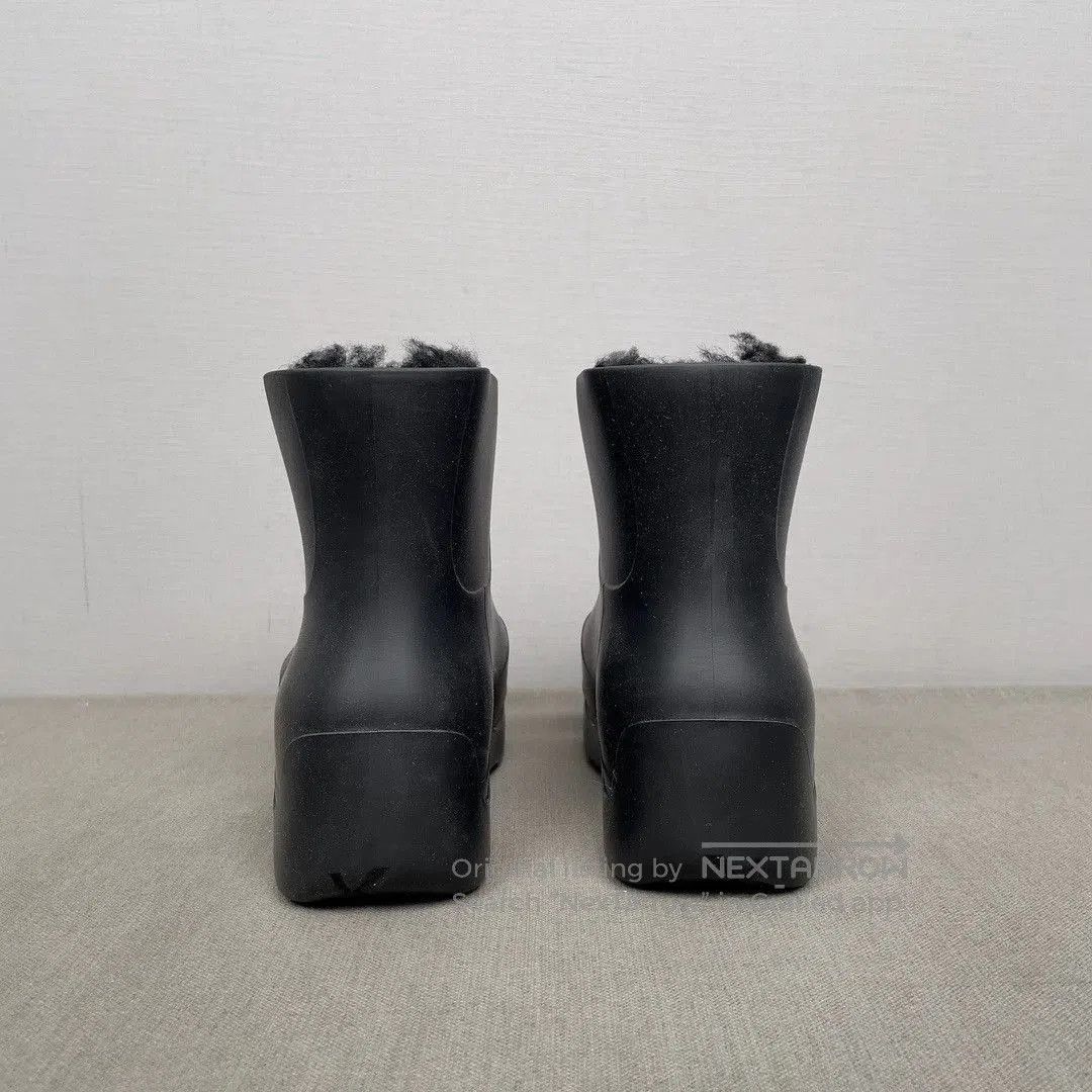 Bottega Veneta Bottega Veneta Puddle Rubber Rain Boot. Size US 5 / IT 35 - 5 Thumbnail