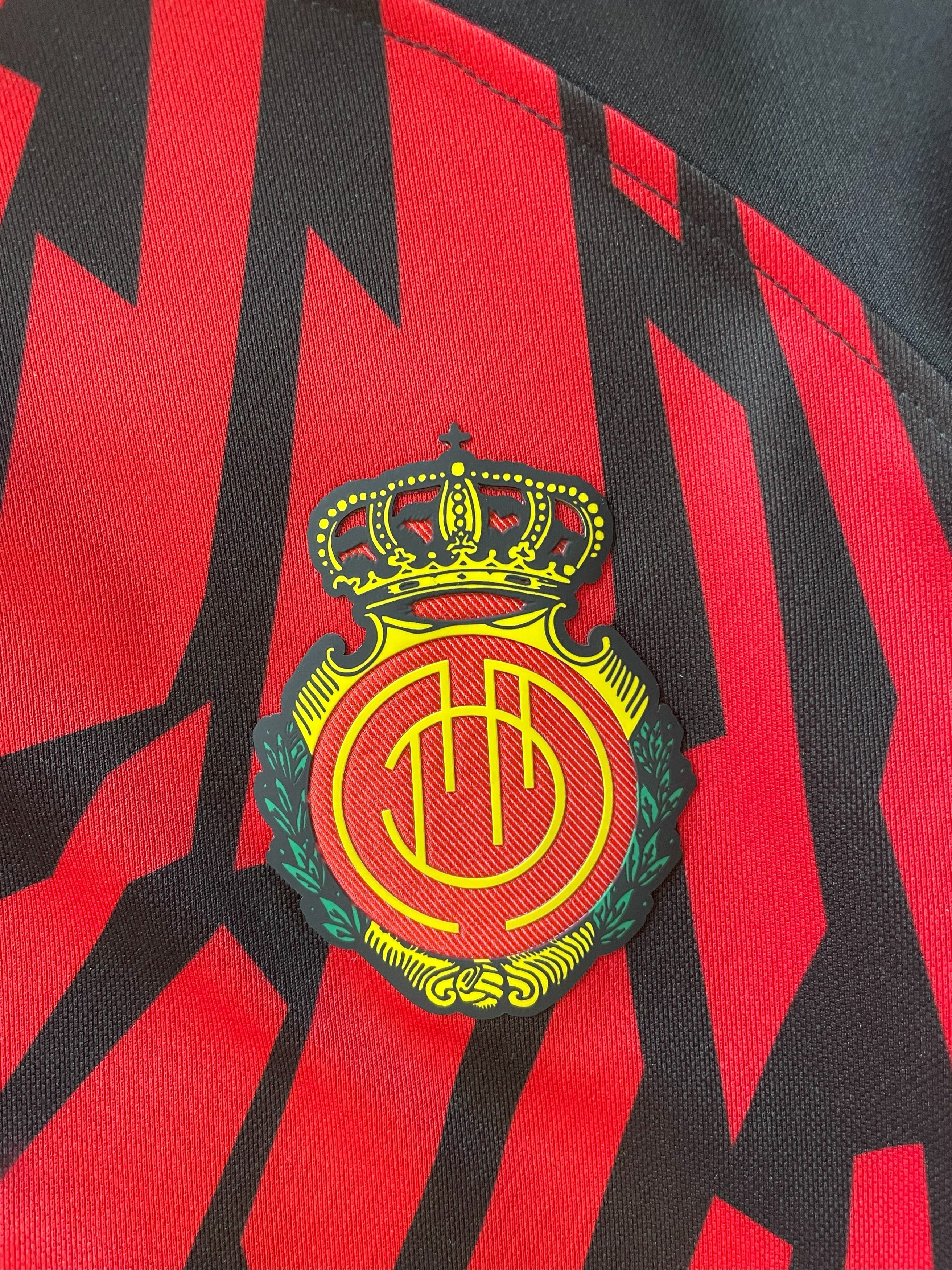 Nike Mallorca official football jersey Size US XL / EU 56 / 4 - 5 Thumbnail