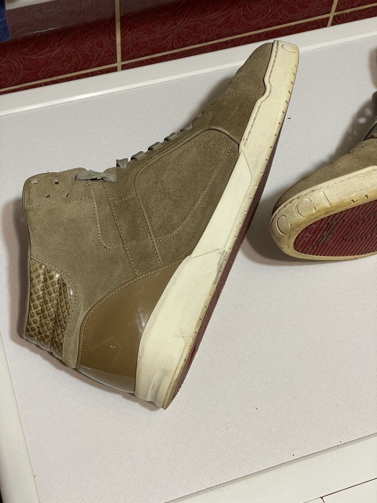 Gucci high-top suede sneakers from the Italian fashion house Gucci Size US 12 / EU 45 - 17 Thumbnail
