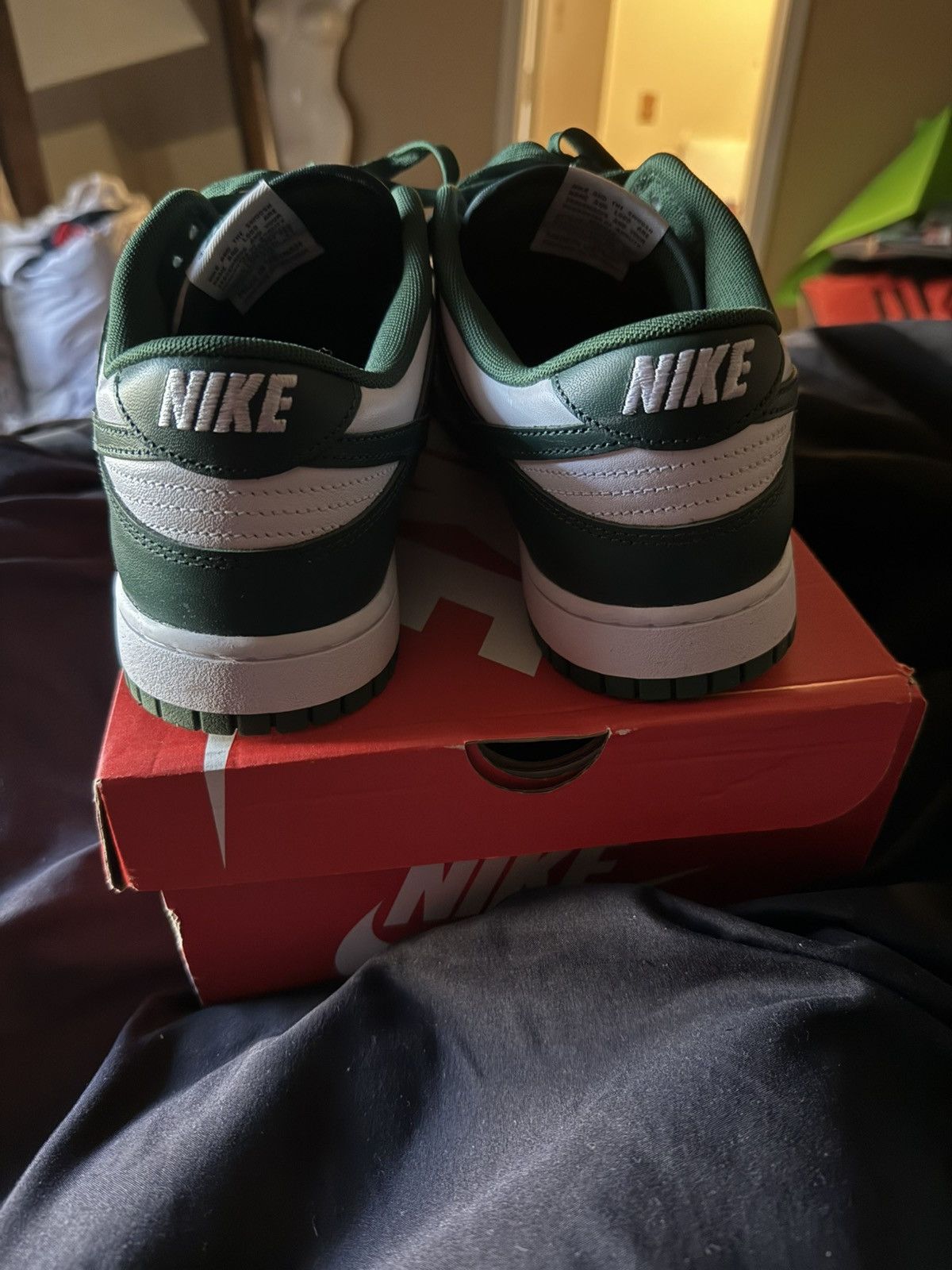 Nike Nike Dunk low “Michigan State” Size US 12 / EU 45 - 2 Thumbnail