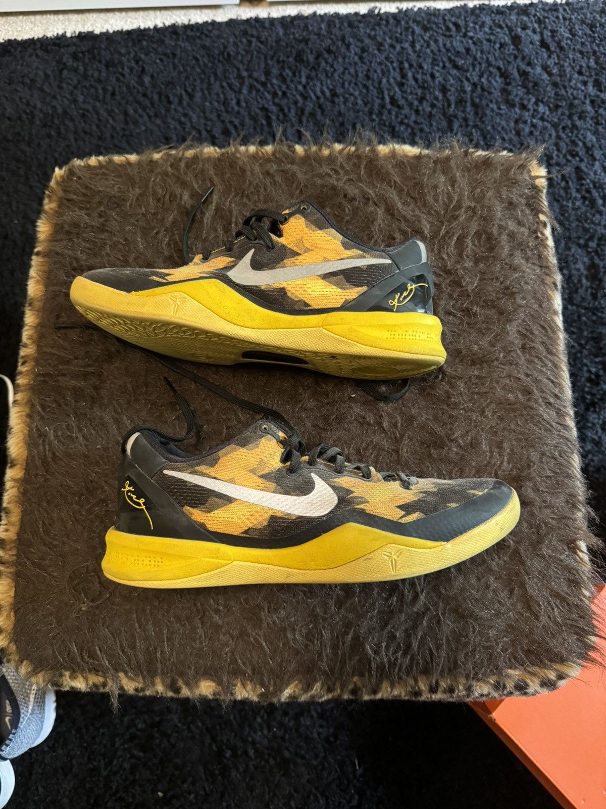 Nike RARE Nike Kobe 8 Sulfur Electric Size US 8 / EU 41 - 1 Thumbnail