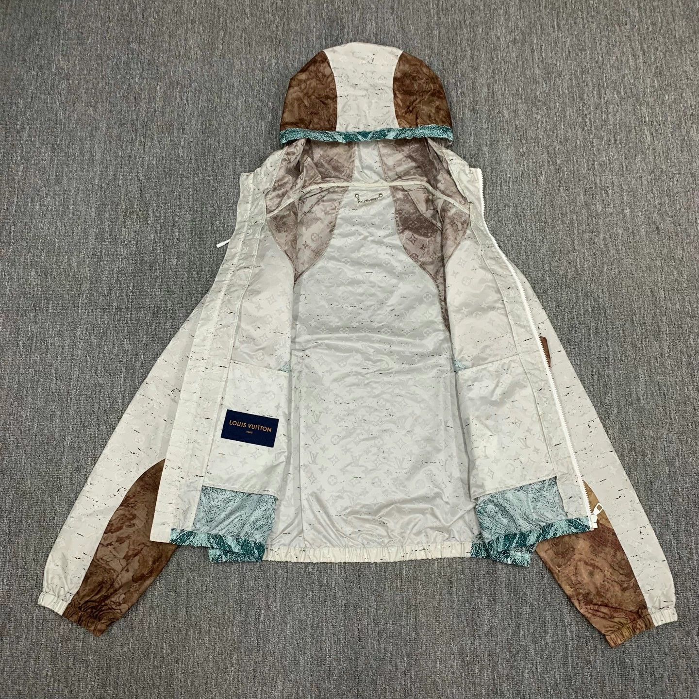 Louis Vuitton LV marble monogram logo all-over print windbreaker jacket Size 3XL / US 20-22 - 3 Thumbnail