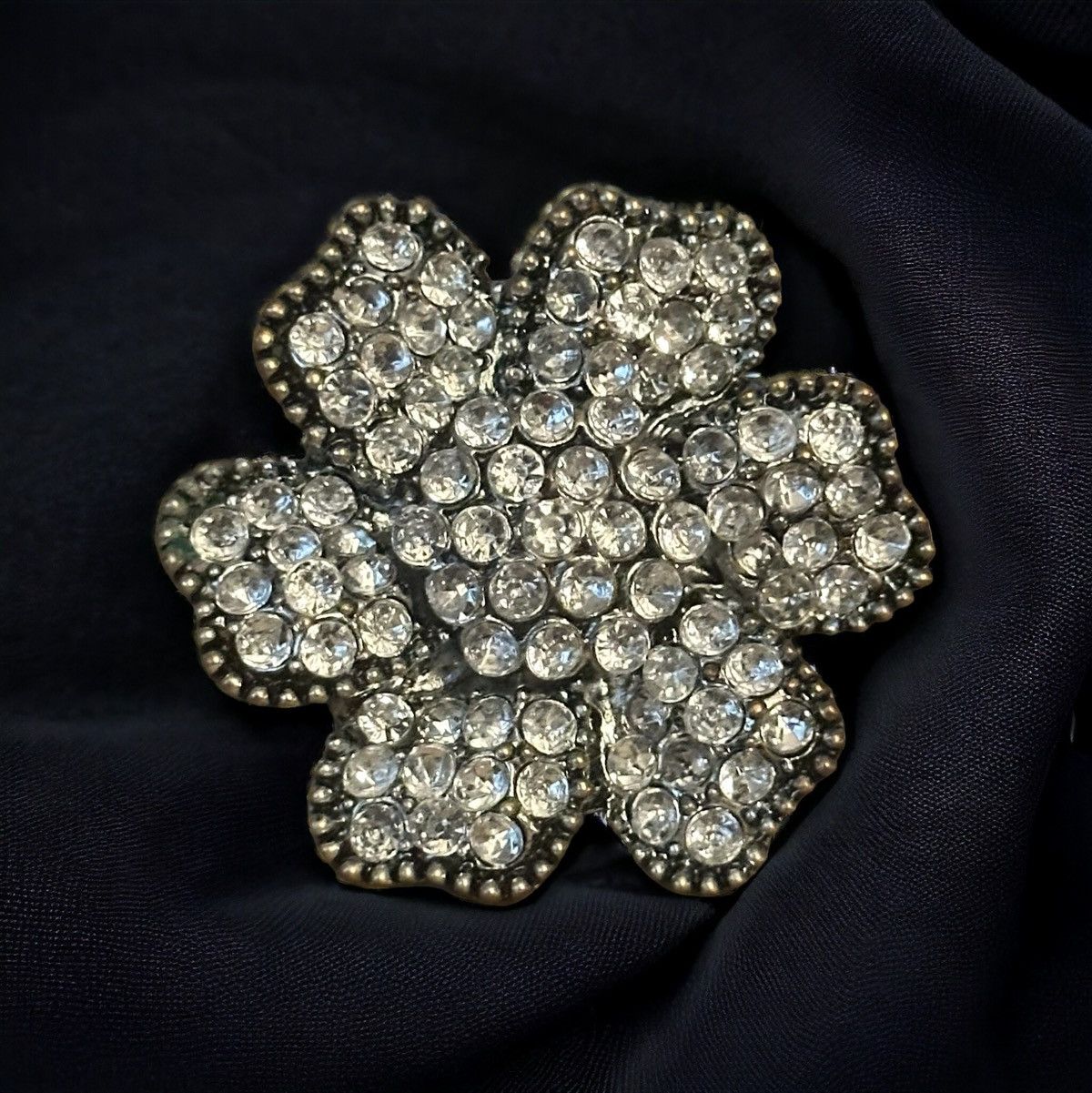 Other Large rhinestone flower stretch ring Size ONE SIZE - 1 Thumbnail