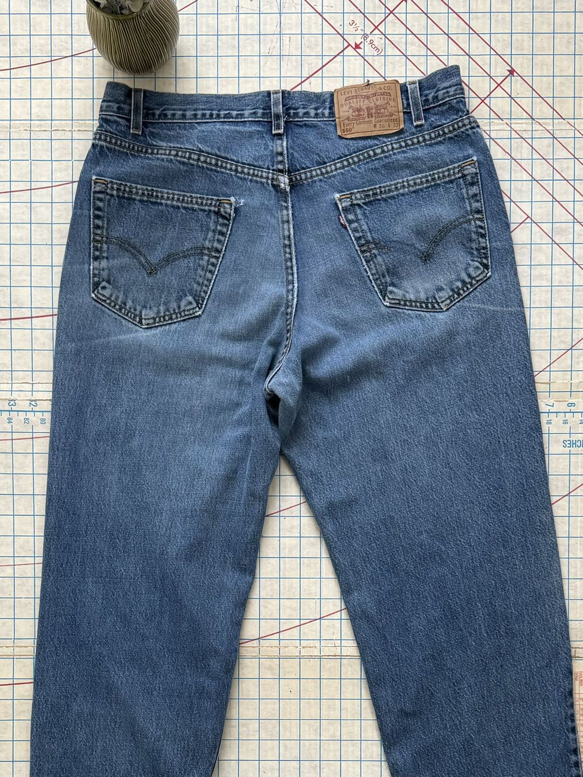 Levi's × Levi's Vintage Clothing × Vintage Vintage Levi’s 550 Medium Wash Size 36 Relaxed Baggy Fit Size US 36 / EU 52 - 10 Thumbnail