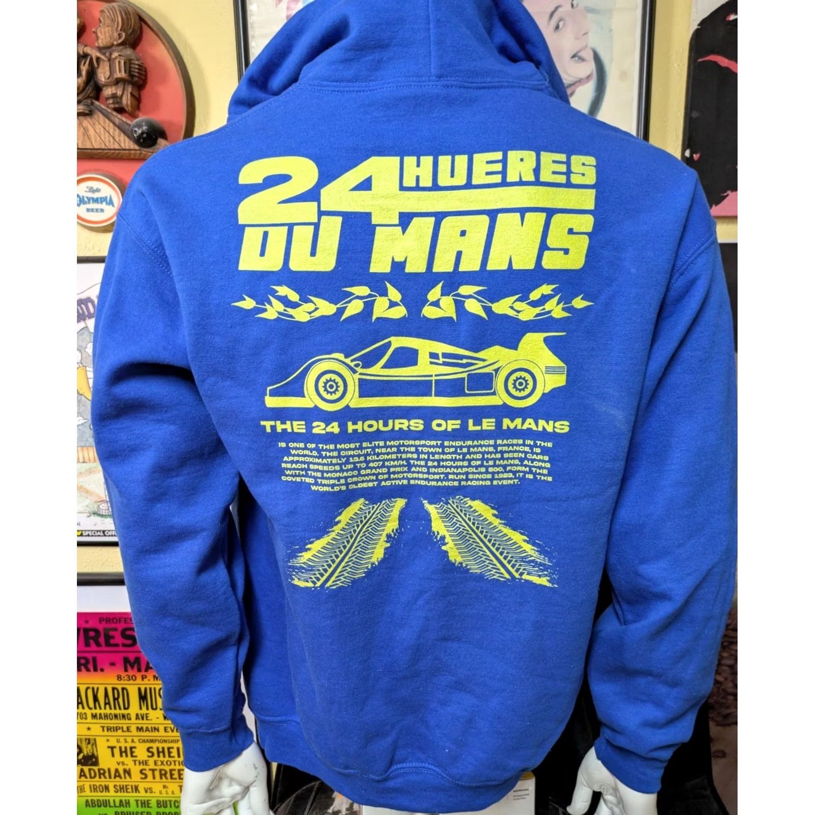 Gildan VINTAGE 24 Hours of Le Mans Hoodie Racing Sweatshirt Gildan M Blue Mens Long Sleeve Hooded Pullover Cars Theme Size US M / EU 48-50 / 2 - 3 Thumbnail