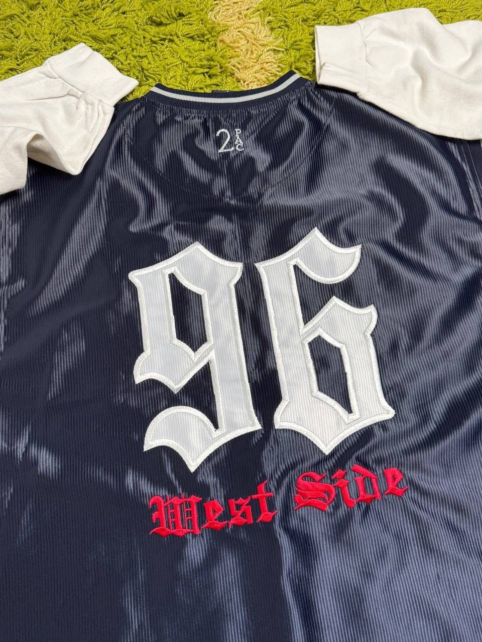 Band Tees Vintage 90s 2Pac Tupac Thug Life Collection 1996 jersey Size US L / EU 52-54 / 3 - 7 Thumbnail