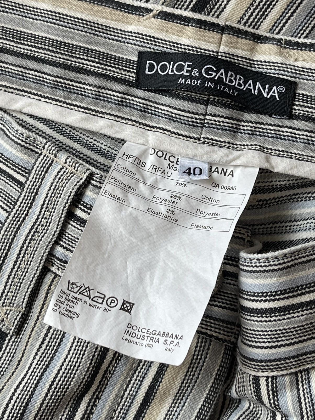 Dolce & Gabbana × Vintage Y2K Dolce & Gabbana striped cropped pants Size 27" / US 4 / IT 40 - 9 Thumbnail