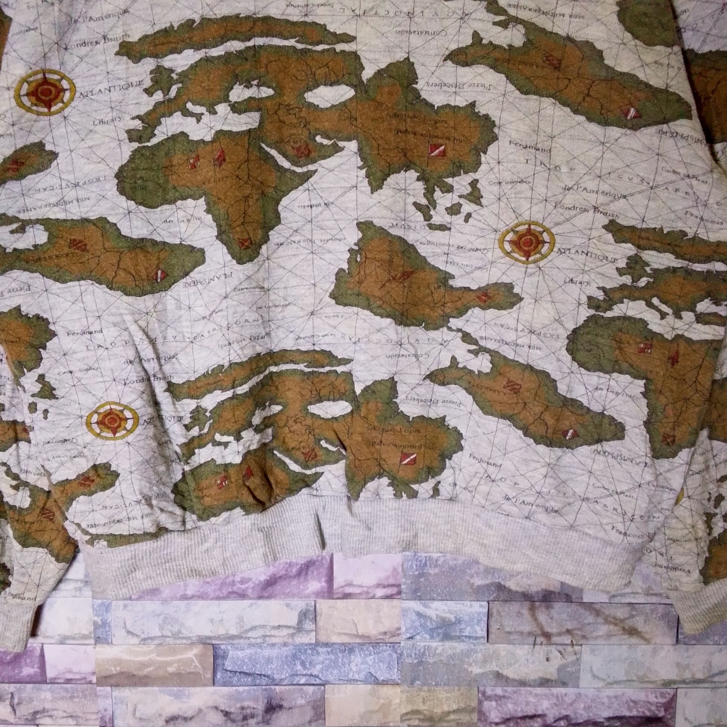Vintage Vintage Map Boxy Sweatshirt Size US S / EU 44-46 / 1 - 6 Thumbnail