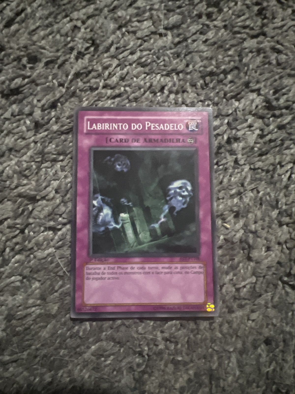 Vintage 1996 Konami Yu-Gi-Oh! Labirinto Do Pesadelo Card Size ONE SIZE - 1 Thumbnail