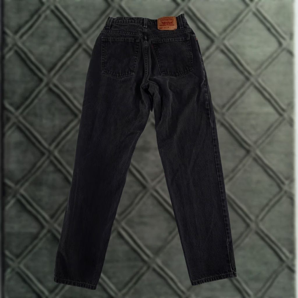 Levi's VINTAGE Levi's Jeans 550 Womens 10R Black Denim 5-Pocket Tapered Leg Distressed Style: Relaxed Womens, 10, Black, Denim, Levi's 550, 1980s-90s Size 32" / US 10 / IT 46 - 1 Thumbnail