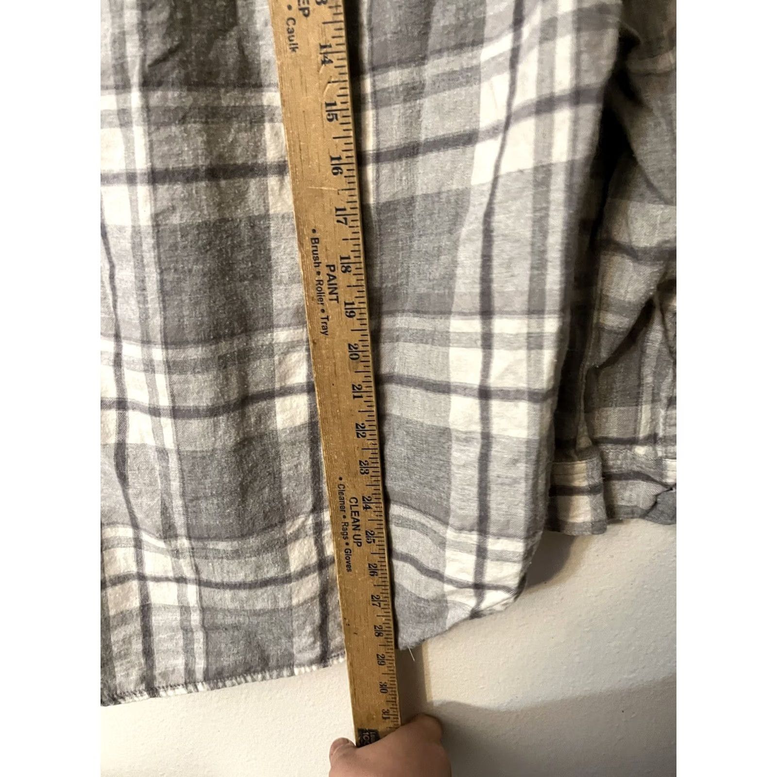 Old Navy Old Navy Shirt Gray White Plaid Button Down Women's Size L Size L / US 10 / IT 46 - 4 Thumbnail