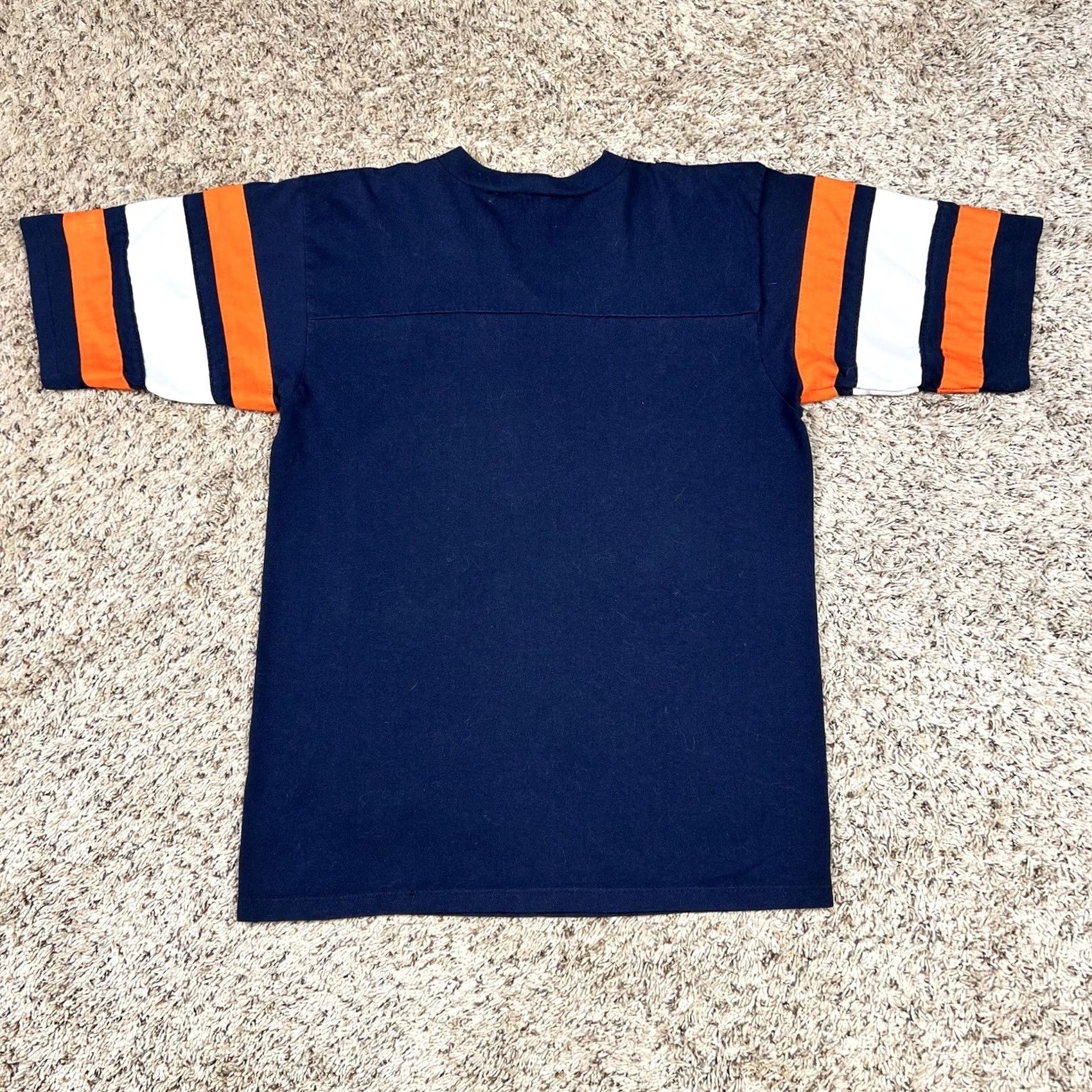 Logo 7 VINTAGE Chicago Bears 1995 Logo 7 Single Stitch Shirt M Blue 50/50 Cotton Polyester Graphic Print Mens Womens Regular T-Shirt 90s Vintage Size US M / EU 48-50 / 2 - 3 Thumbnail