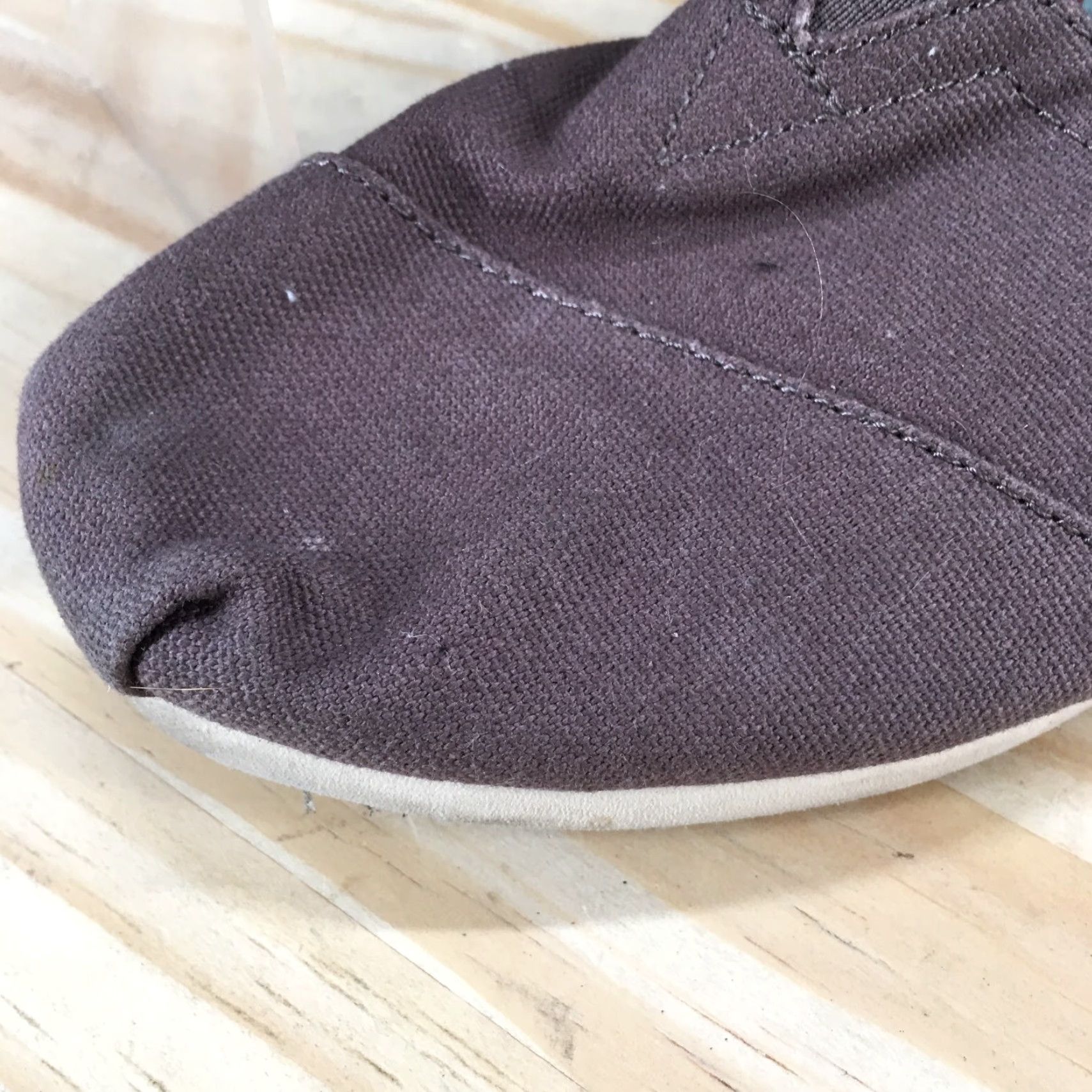 Toms TOMS Shoes Womens 8 Classic Slip On Flats Comfort Gray Fabric Low Top Round Toe Shoes Womens Slip-On Flat Casual Shoes Gray 8 Women Size M / US 6-8 / IT 42-44 - 3 Thumbnail