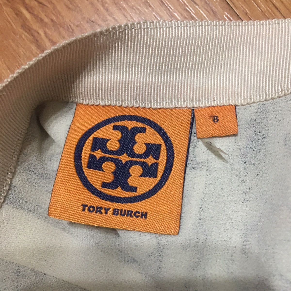 Tory Burch Tory Burch Pleated Silk Seahorse Print Skirt Size UK 8 Size 27" / US 4 / IT 40 - 10 Thumbnail