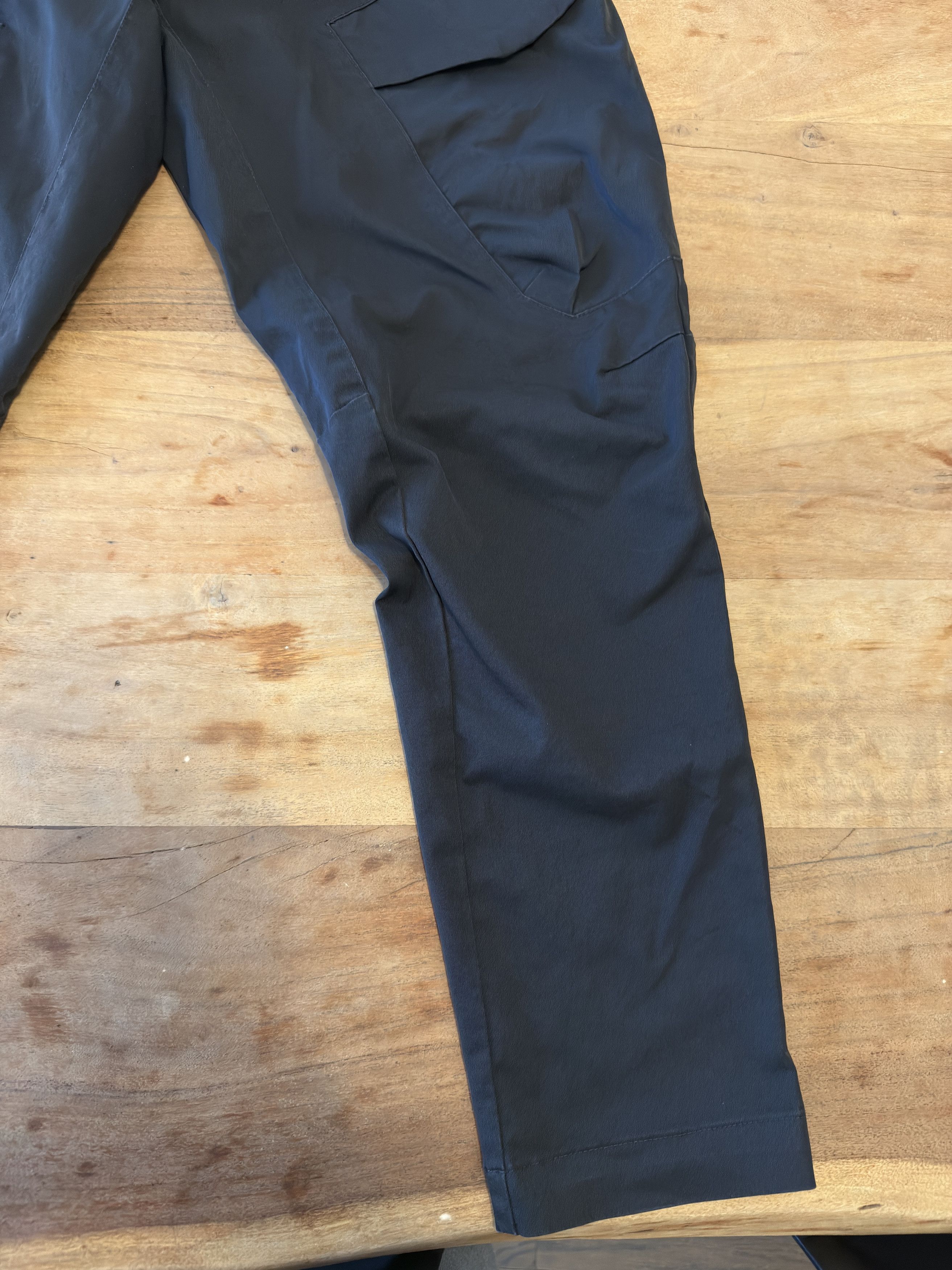 Nike Nike Sportswear Tech Woven Unlined Cargo Pants DH3866-326 Size US 30 / EU 46 - 4 Thumbnail