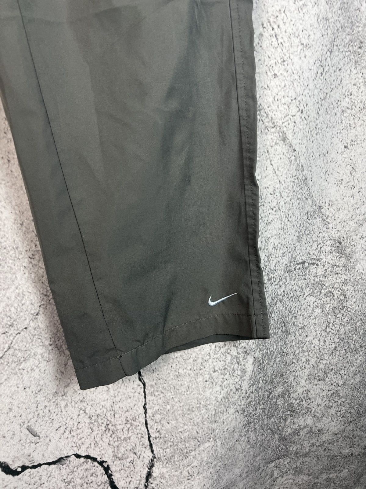 Nike Vintage Nike Mini Swoosh Track Baggy Gorpcore Drill Size US 34 / EU 50 - 4 Thumbnail