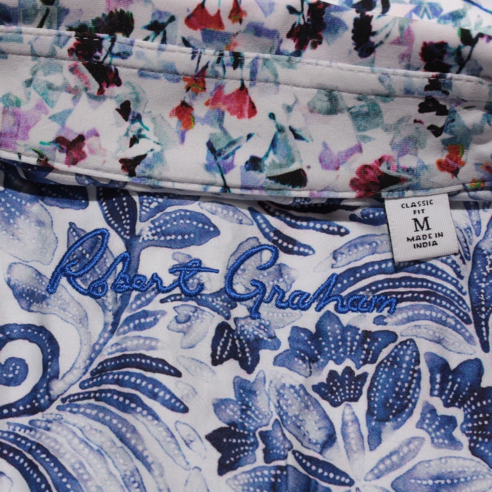 Robert Graham Robert Graham New with tags Shirt Size M US In White Size US M / EU 48-50 / 2 - 3 Thumbnail