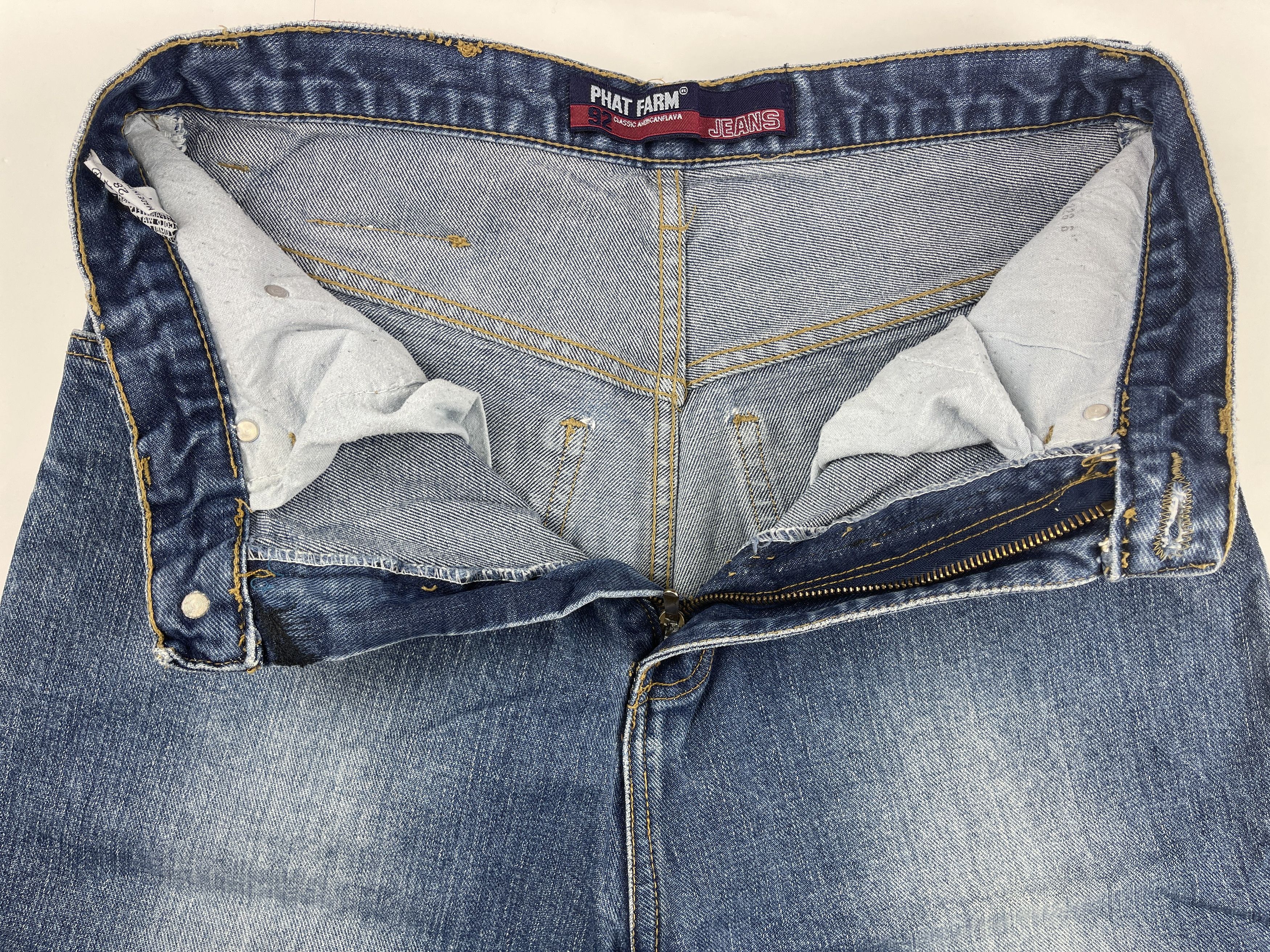 Phat Farm Phat Farm shorts, vintage hip hop baggy jeans, 90s size W 28 Size US 28 / EU 44 - 10 Thumbnail