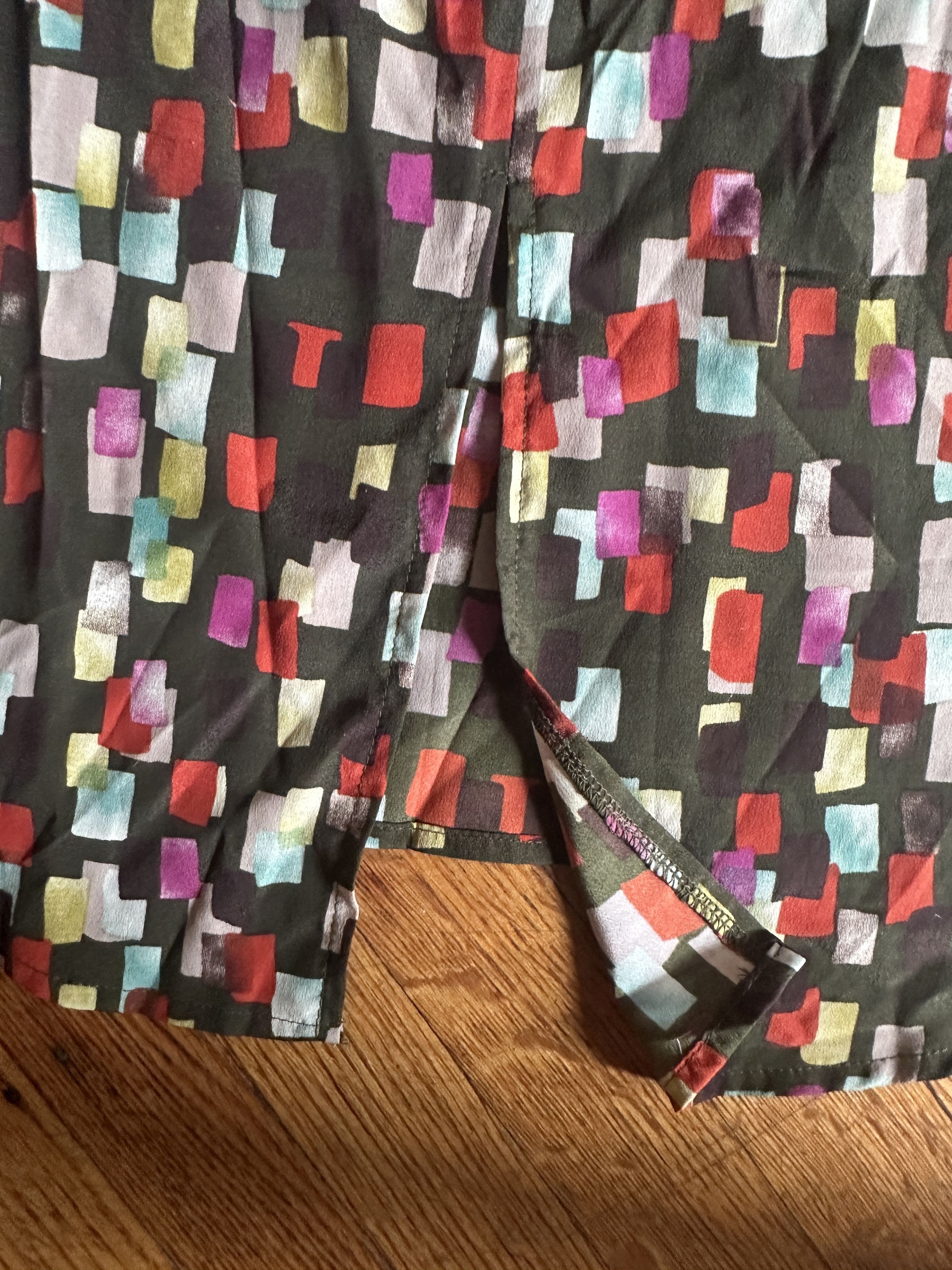 Other Jaye.e Multi-Color Long Sleeve Blouse w/ back slit sz M Size M / US 6-8 / IT 42-44 - 10 Thumbnail