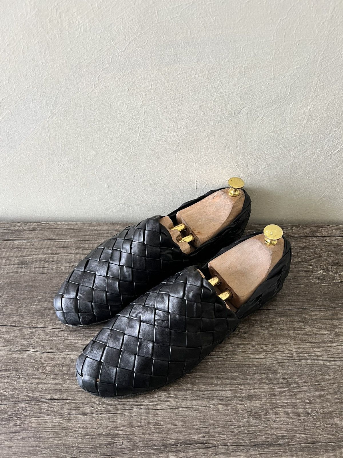 BOTTEGA VENETA SLIPPER INTRECIATO-LEATHER LOAFERS