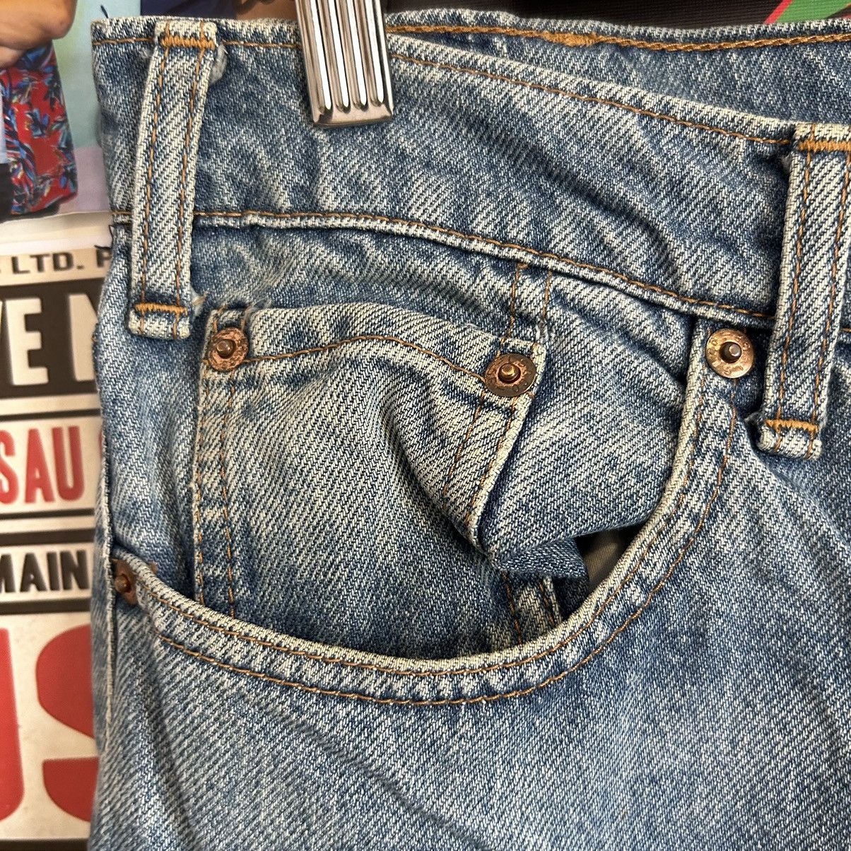 Levi's Vintage Levi’s 90s Japanese Washed Blue Distressed Denim Size US 33 - 5 Thumbnail